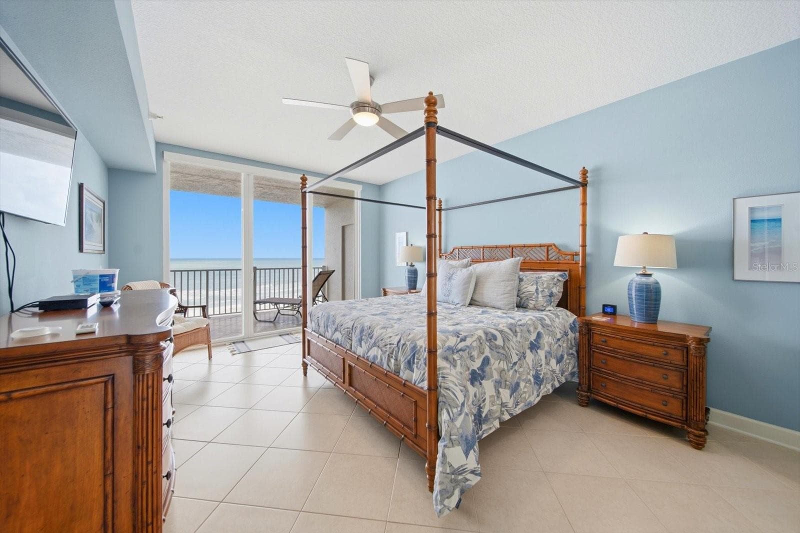 Primary with balcony access - 19600 GULF BLVD #301, INDIAN SHORES
