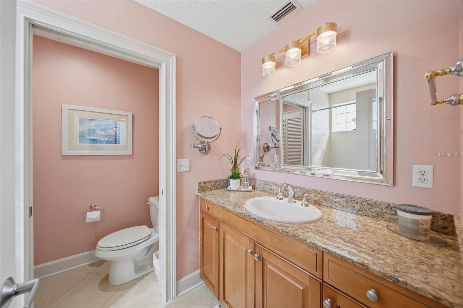 Bedroom 2 ensuite bathroom - 19600 GULF BLVD #301, INDIAN SHORES