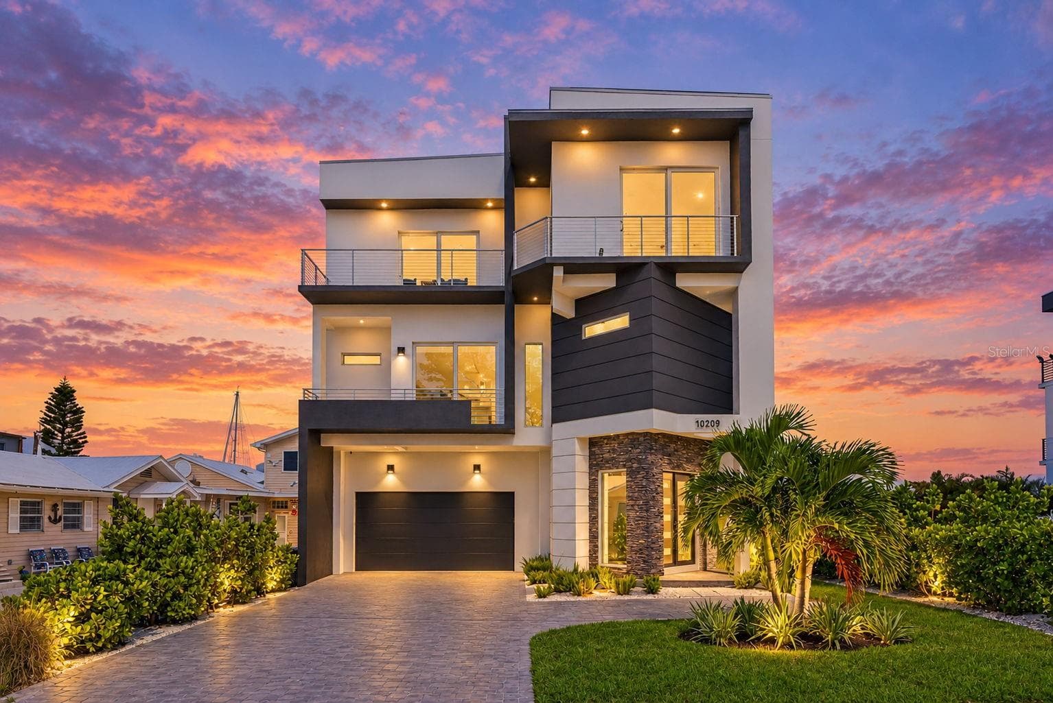 Single Family Residence at 10209 GULF BLVD, TREASURE ISLAND, photo 75 of 75