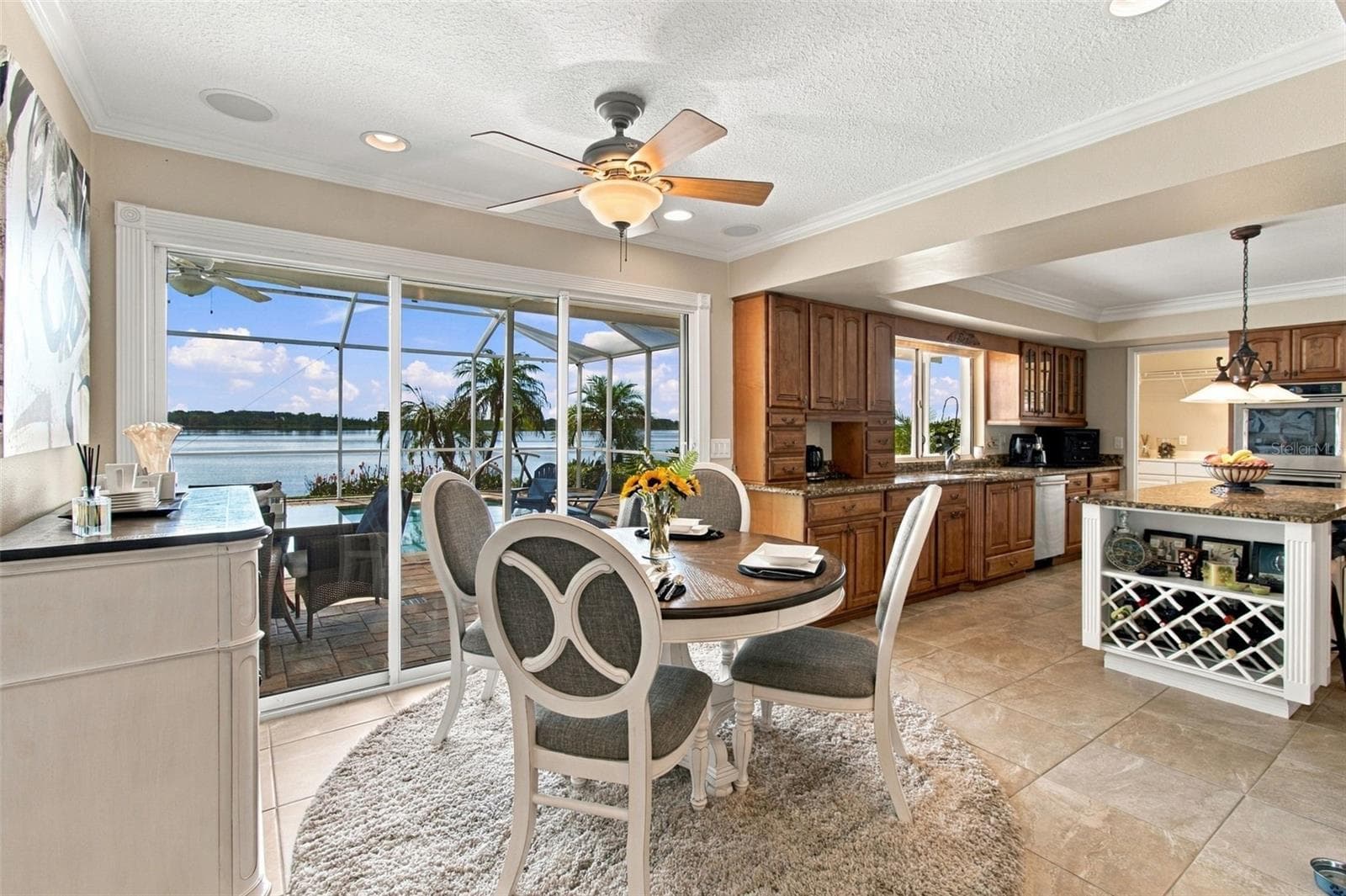 Lakeview dinette - 1921 MANOR CIR SE, WINTER HAVEN