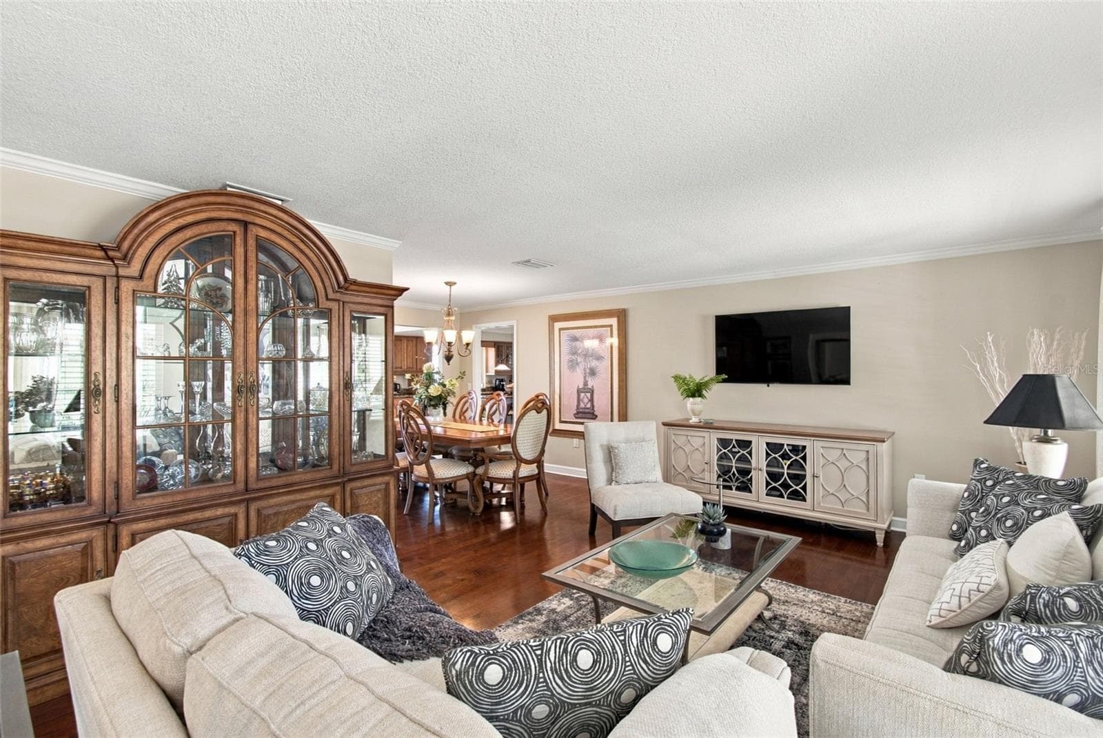 Formal living room - Hardwood flooring - 1921 MANOR CIR SE, WINTER HAVEN