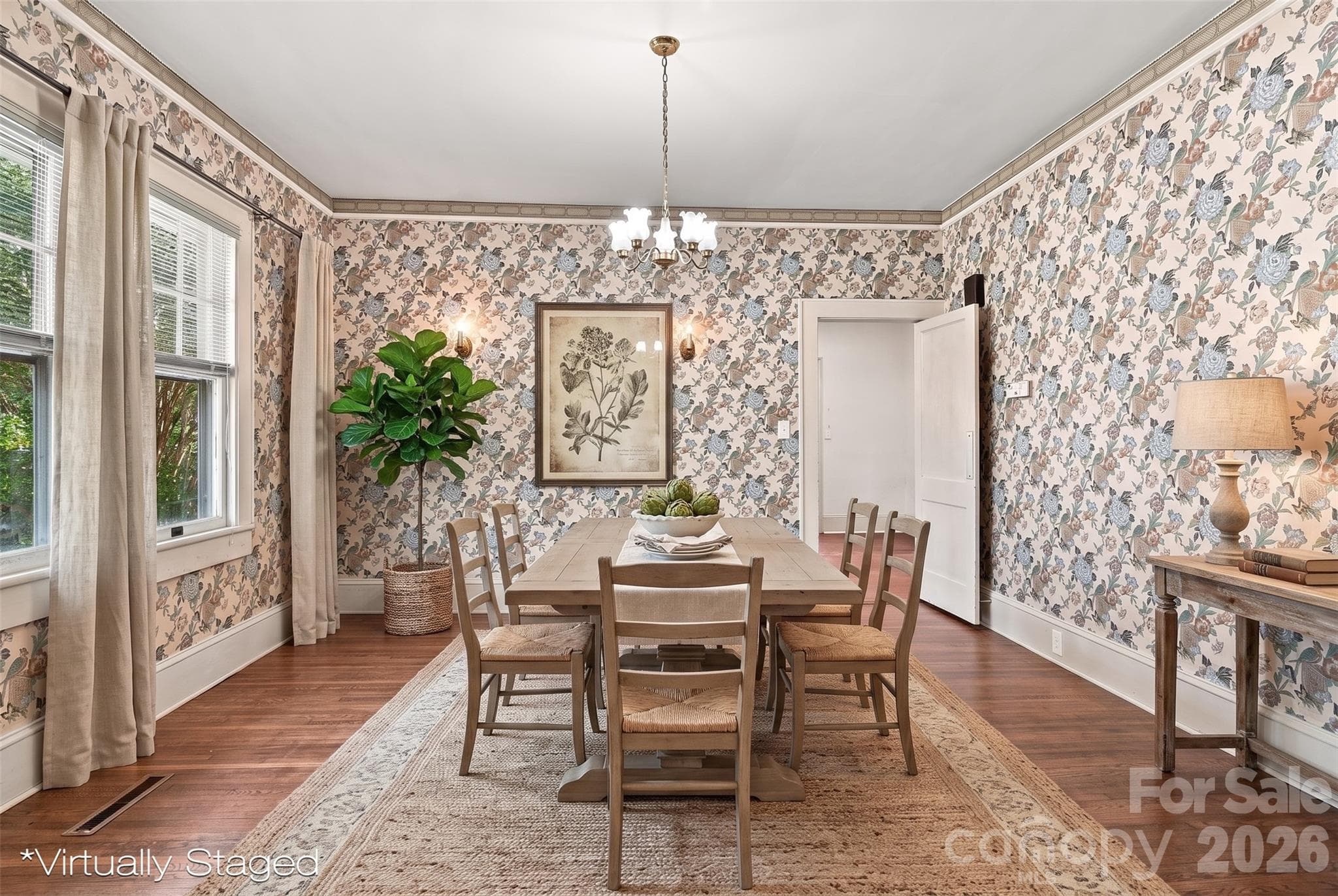 Virtually staged - 701 S Hayne Street, Monroe