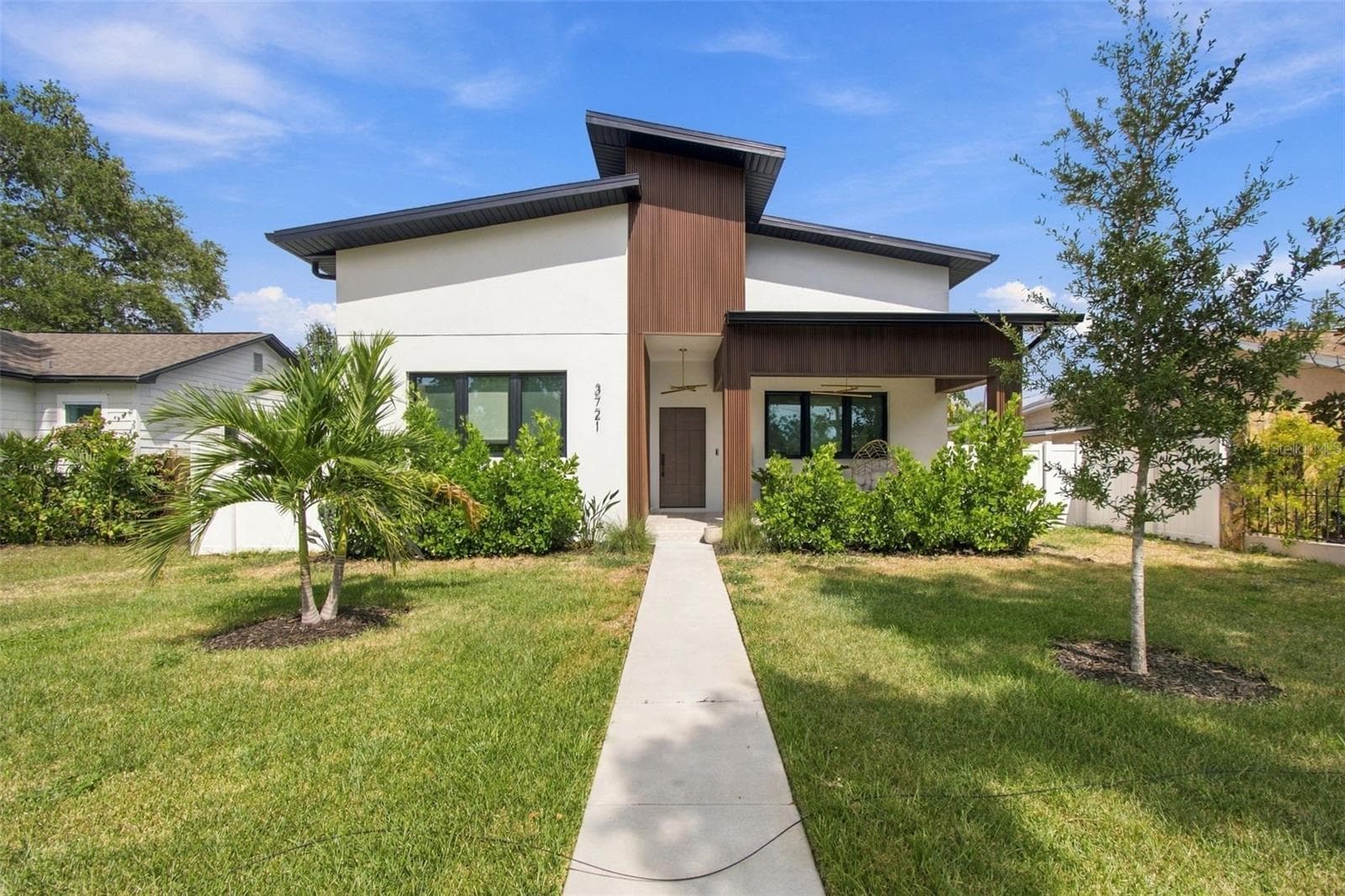 Single Family Residence at 3721 6TH AVE N, ST PETERSBURG, photo 2 of 71