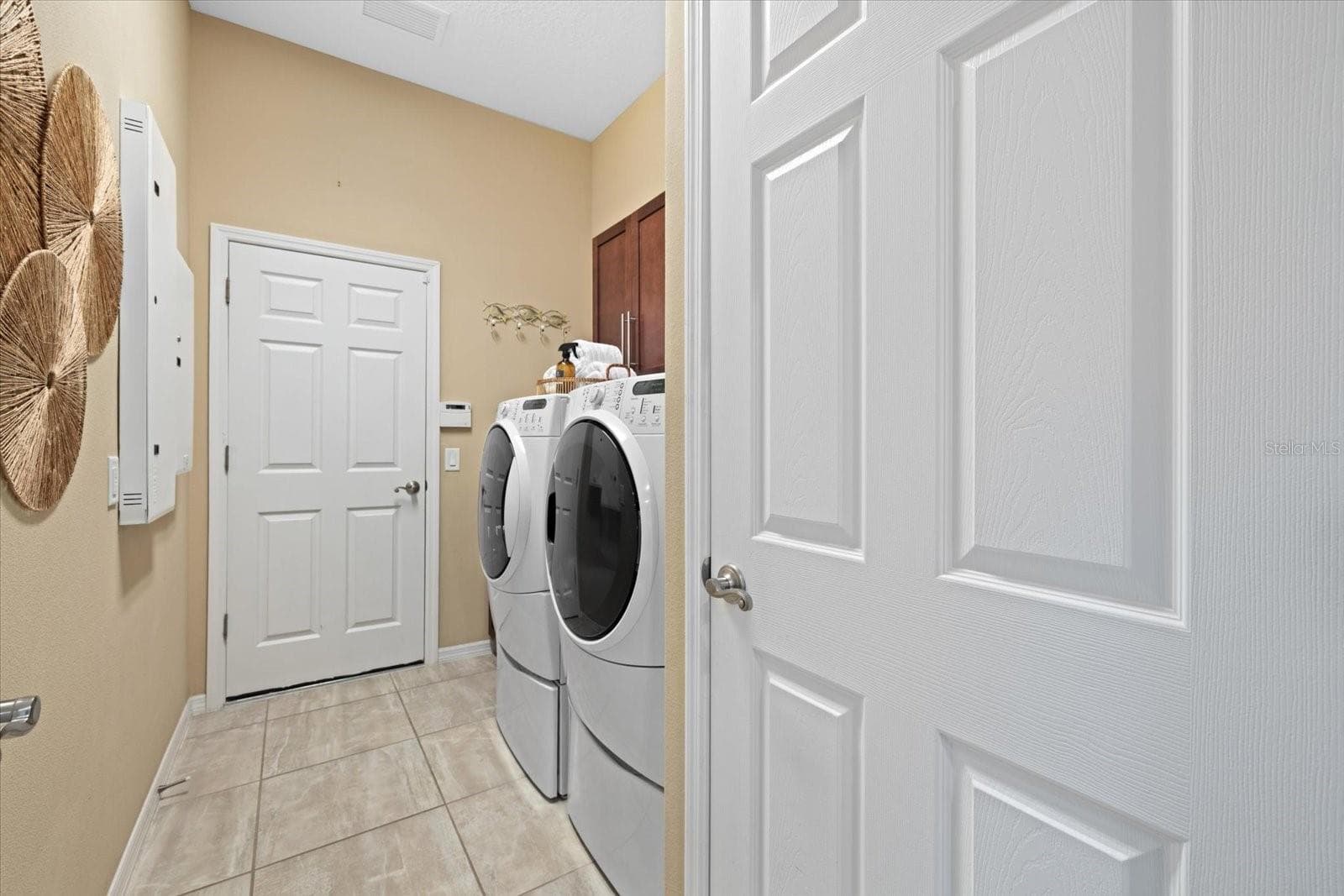 Single Family Residence at 575 FORE DR, BRADENTON, photo 45 of 78