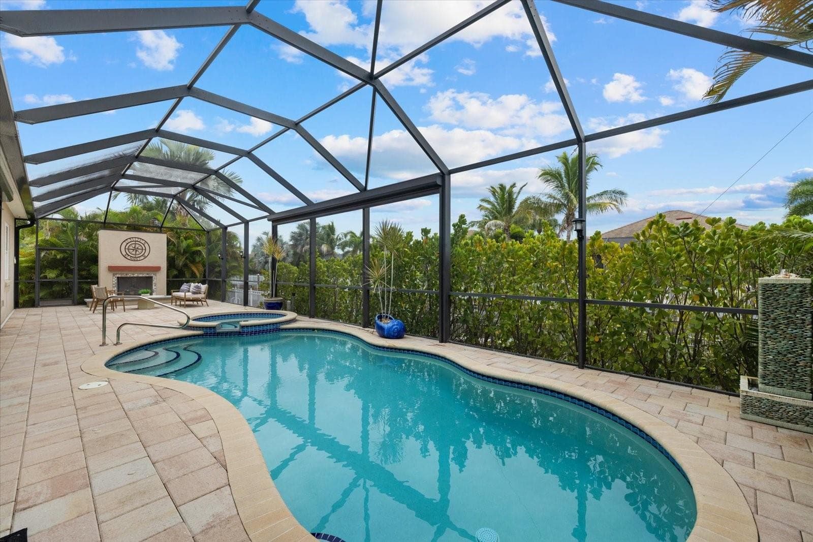 Single Family Residence at 575 FORE DR, BRADENTON, photo 10 of 78