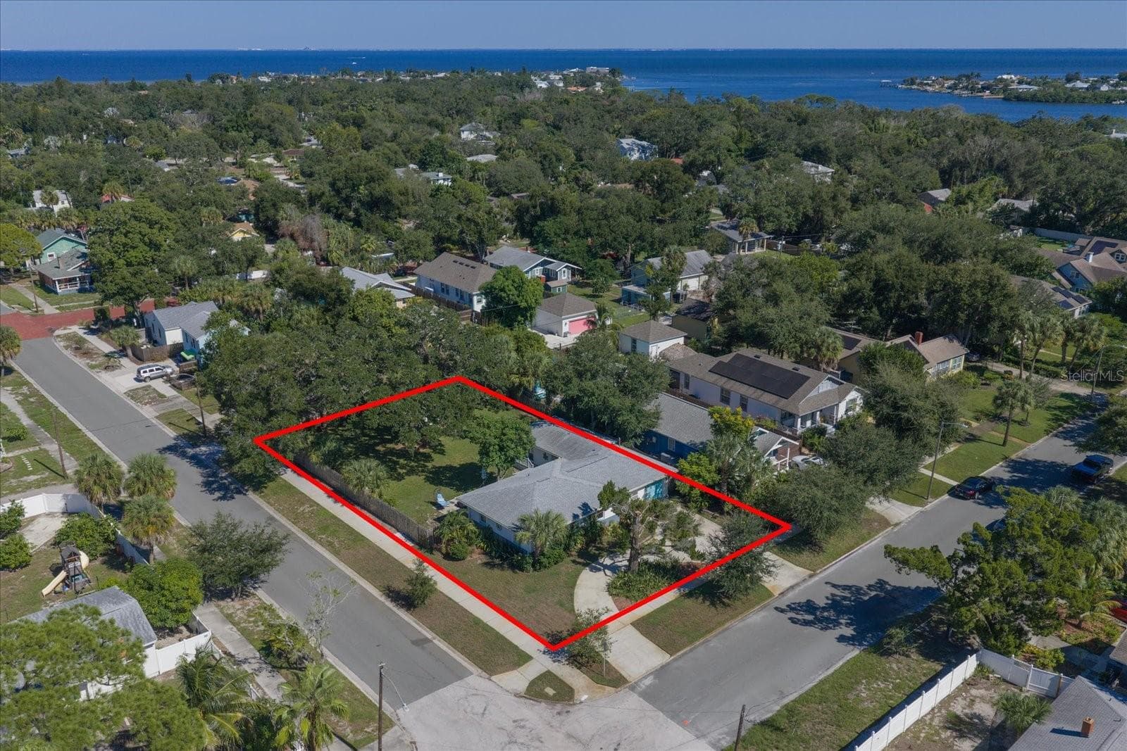 Double lot - 2534 BAYSIDE DR S, ST PETERSBURG