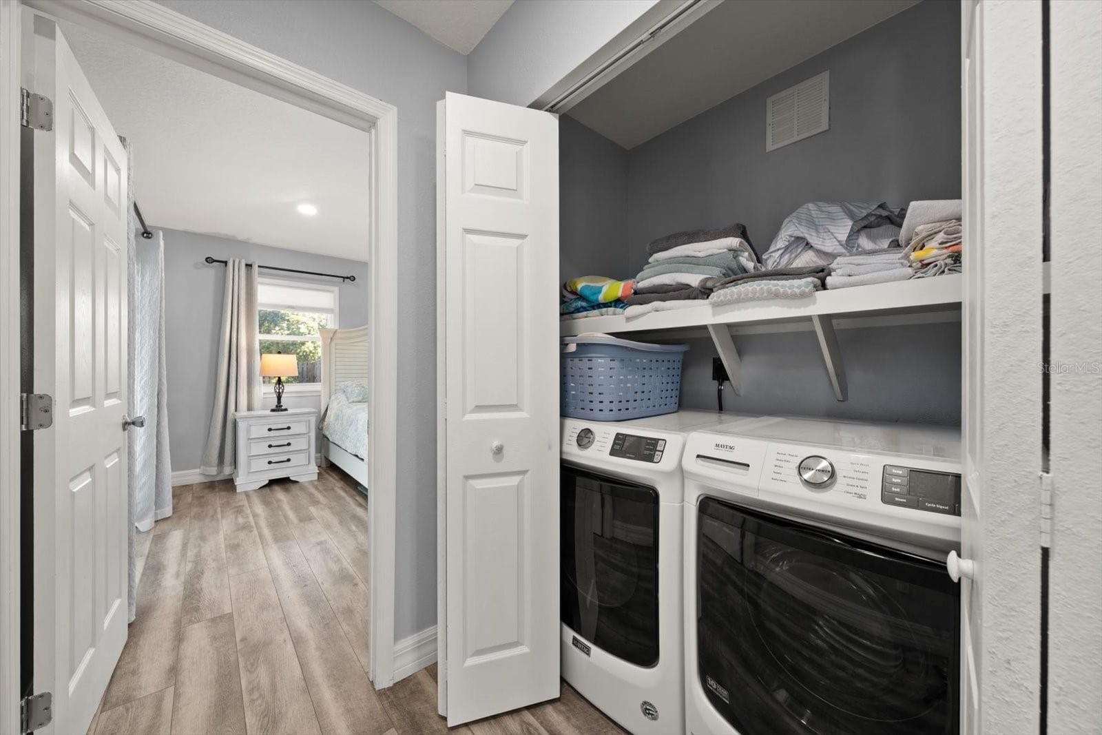 Interior laundry - 2534 BAYSIDE DR S, ST PETERSBURG