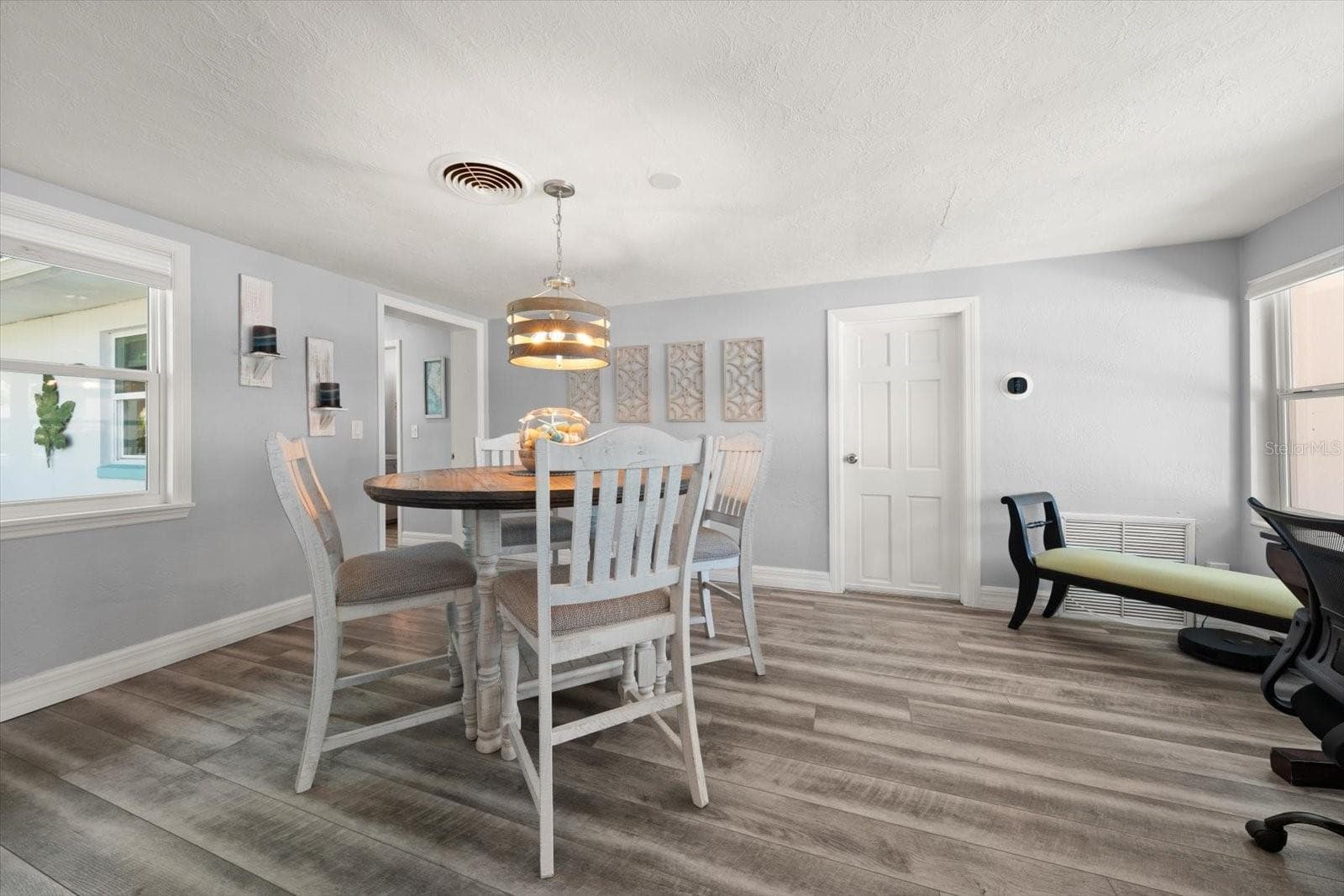 Single Family Residence at 2534 BAYSIDE DR S, ST PETERSBURG, photo 36 of 45