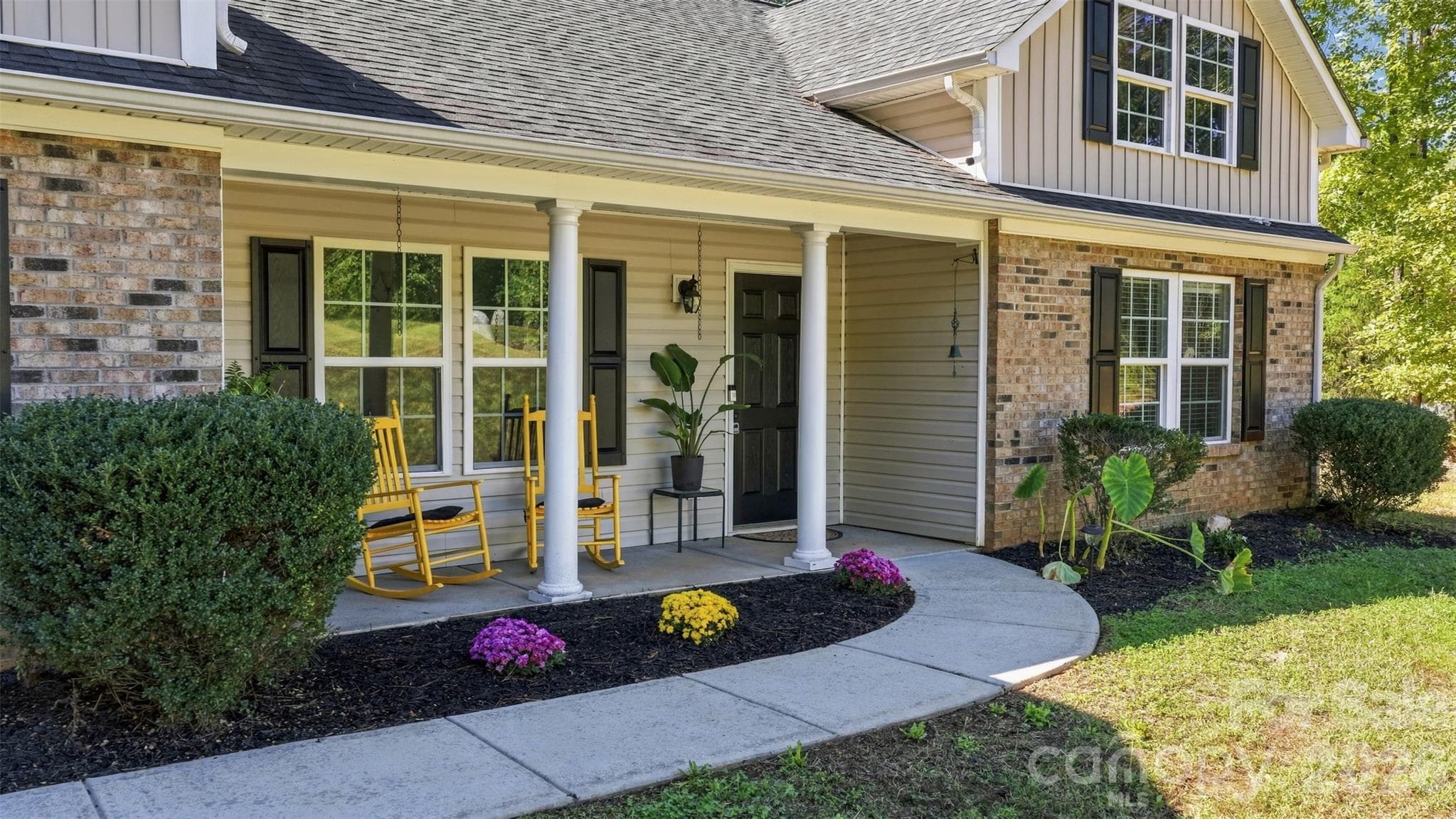 Single Family Residence at 123 Sherham Way, Rock Hill, photo 4 of 36