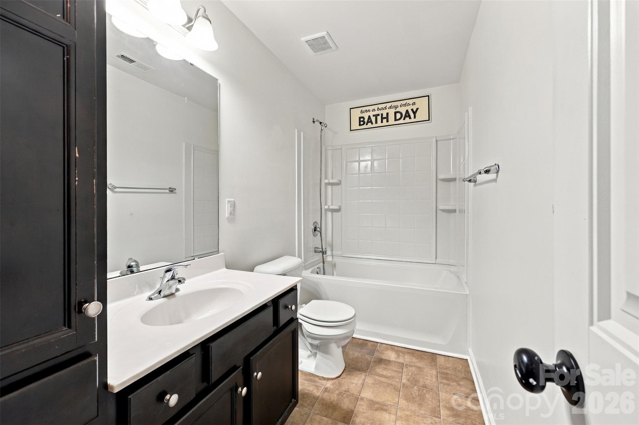 Single Family Residence at 123 Sherham Way, Rock Hill, photo 21 of 36