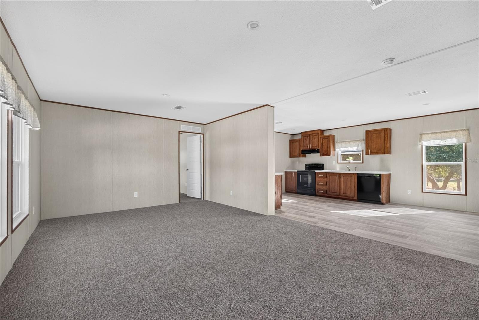 Living Room - 2231 SE 132ND CT, MORRISTON