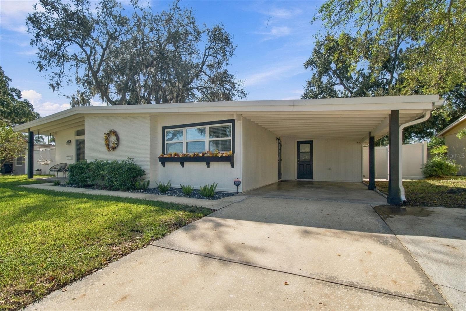 Single Family Residence at 3306 NAKORA DR, TAMPA, photo 35 of 57