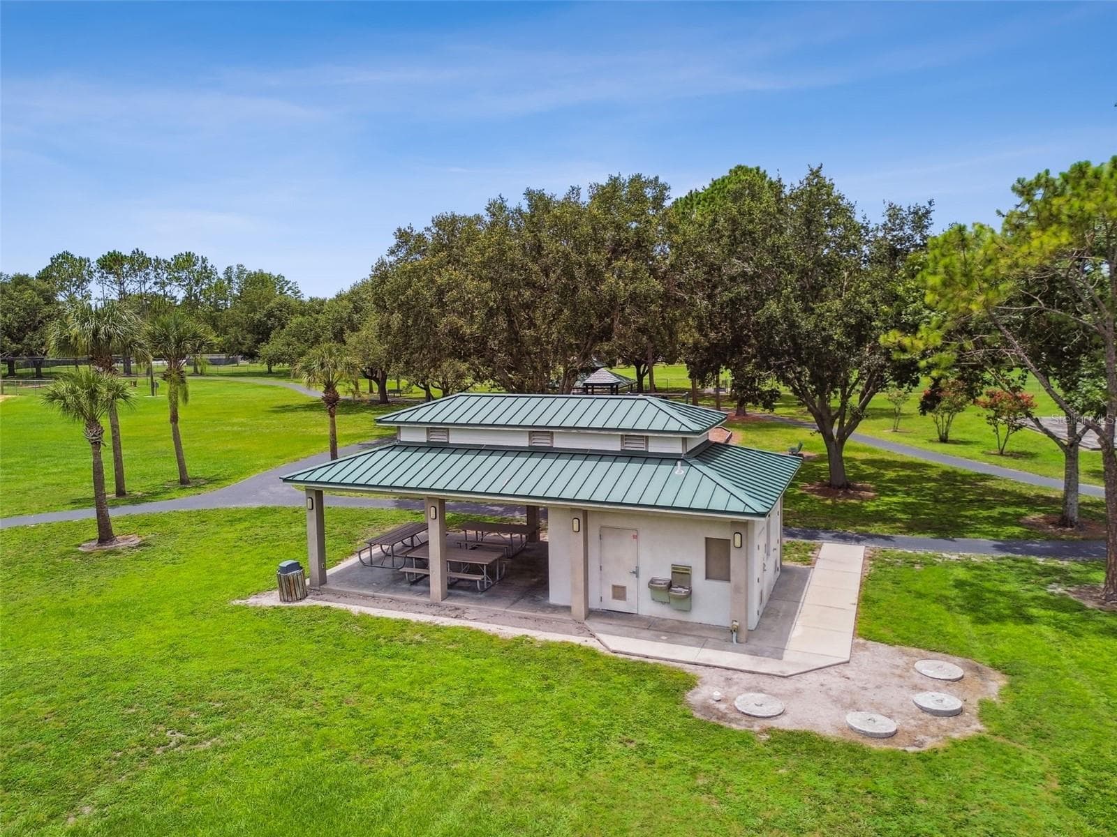 Single Family Residence at 3306 NAKORA DR, TAMPA, photo 56 of 57