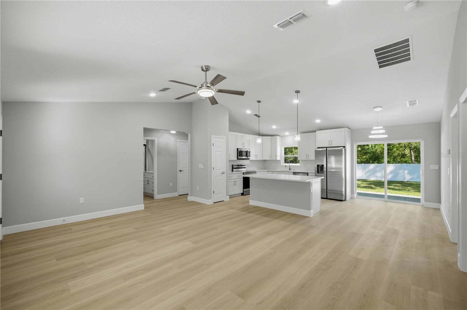 Single Family Residence at 3969 SE 140TH PL, SUMMERFIELD, photo 7 of 29