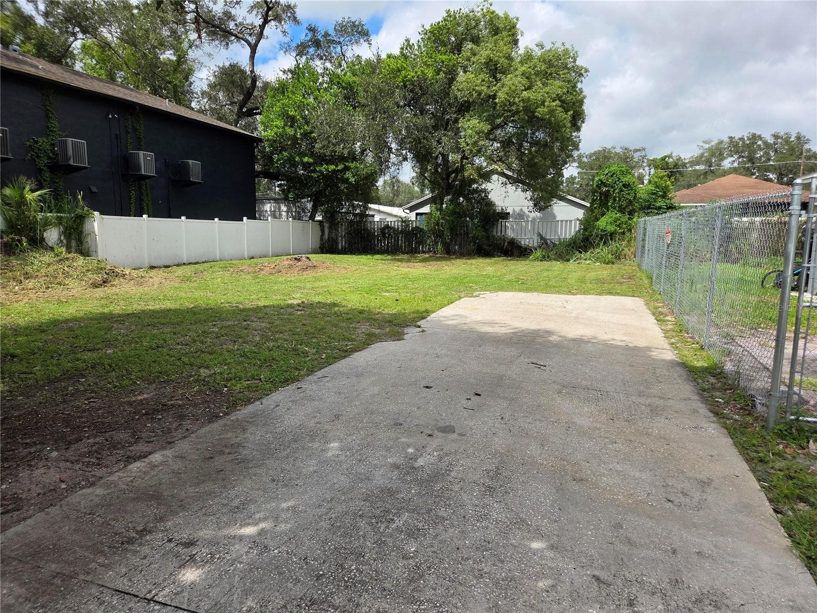 Land at 2406 DR MARTIN LUTHER KING JR BLVD, TAMPA, photo 3 of 4
