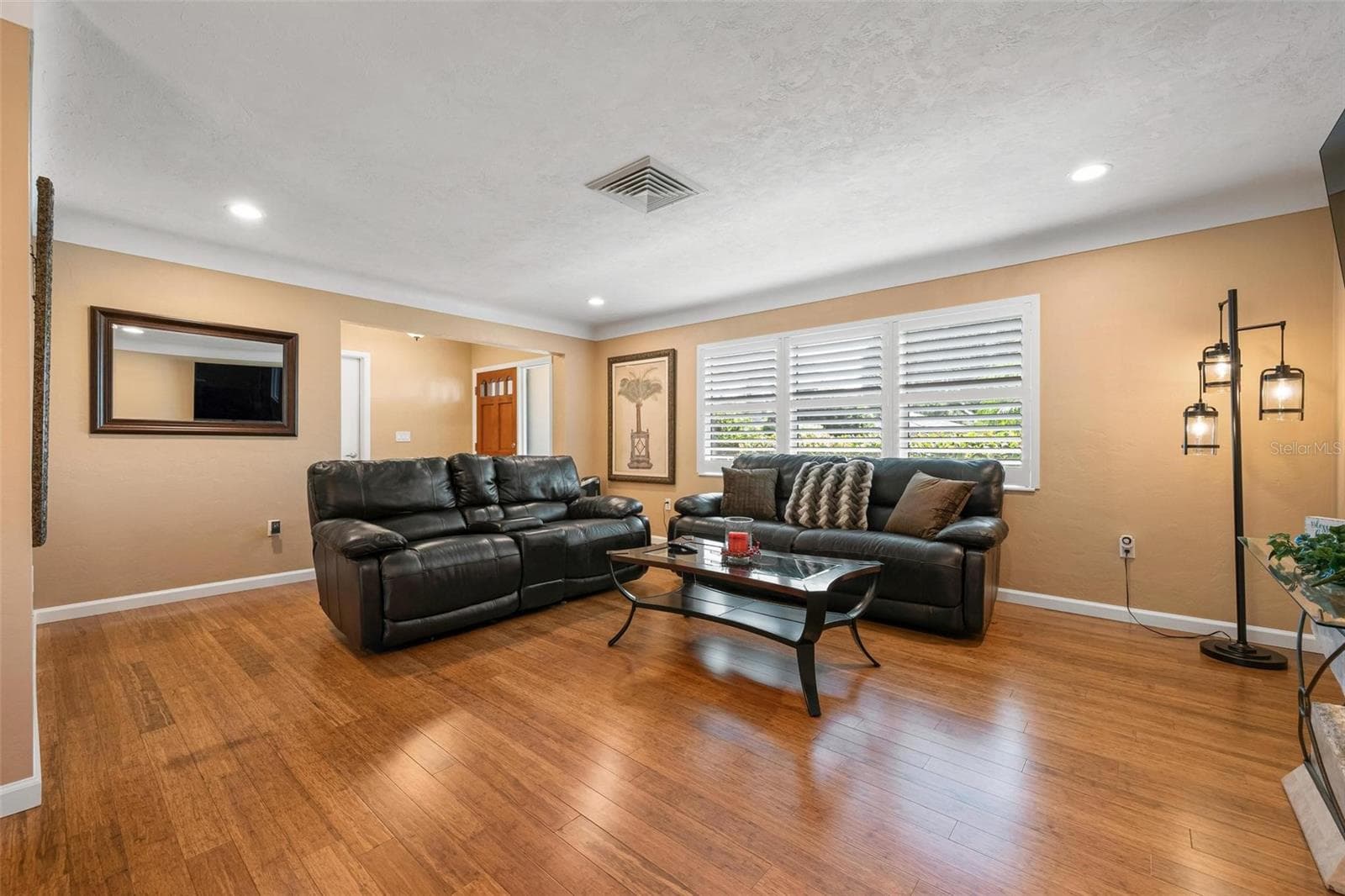 Single Family Residence at 3323 SPRING MILL CIR, SARASOTA, photo 8 of 44