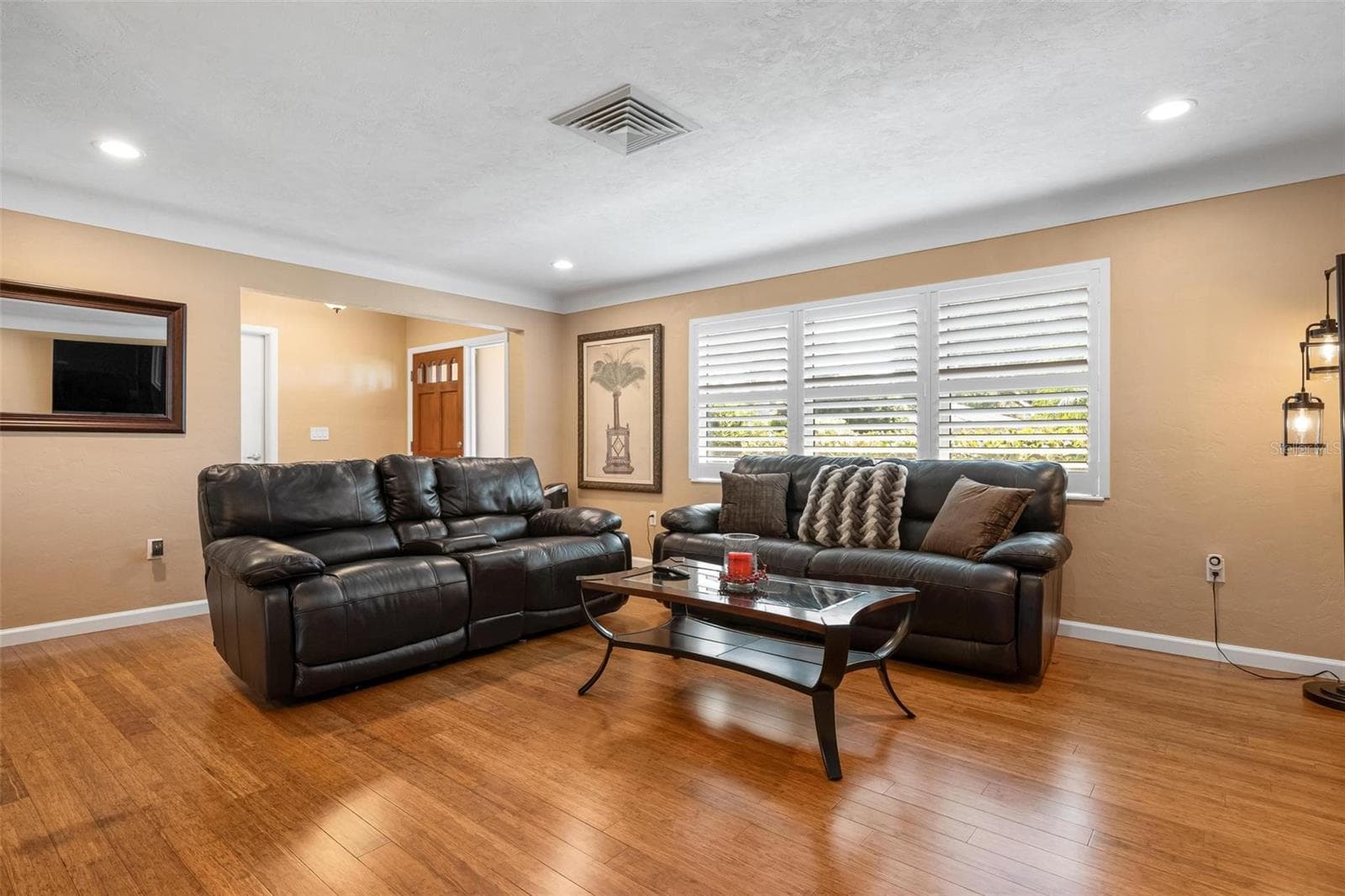 Single Family Residence at 3323 SPRING MILL CIR, SARASOTA, photo 9 of 44