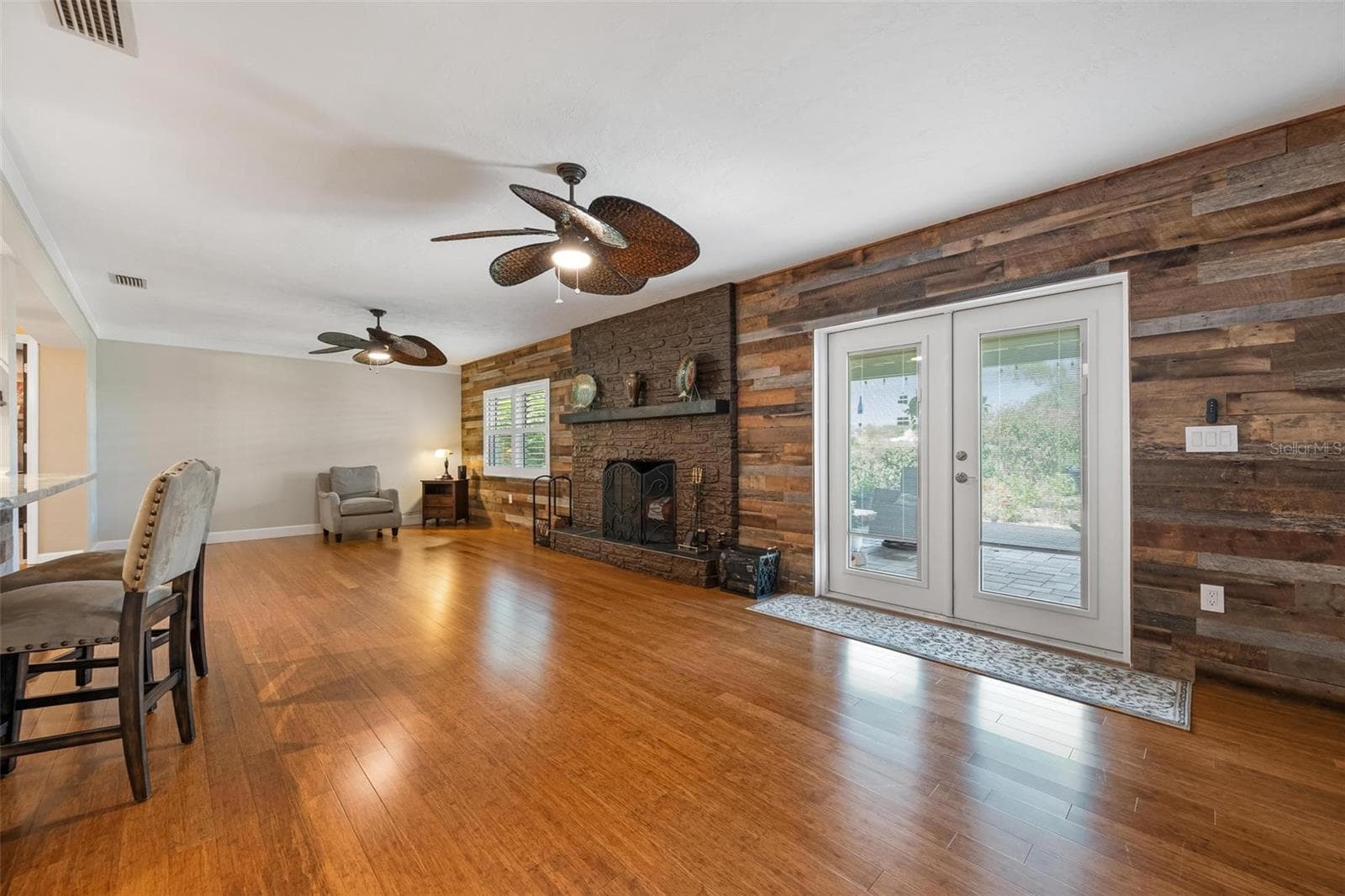 Single Family Residence at 3323 SPRING MILL CIR, SARASOTA, photo 21 of 44