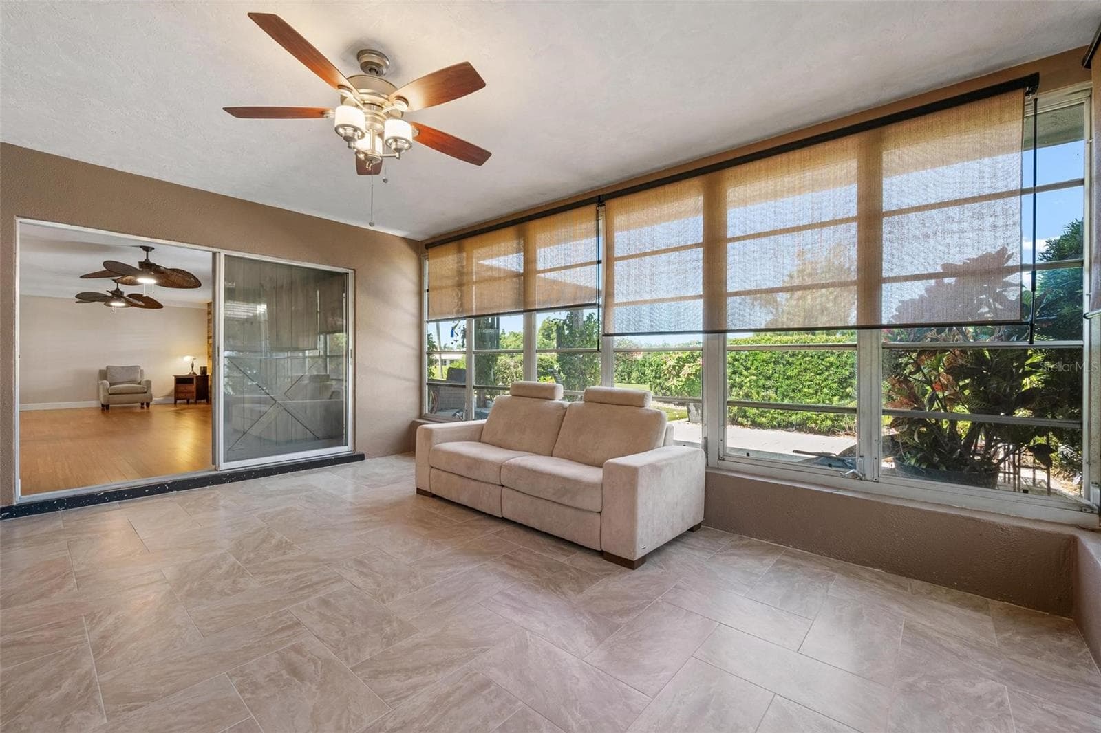 Single Family Residence at 3323 SPRING MILL CIR, SARASOTA, photo 23 of 44