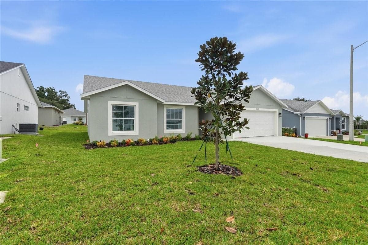 Single Family Residence at 5987 TEAL TRL, LAKELAND, photo 2 of 15