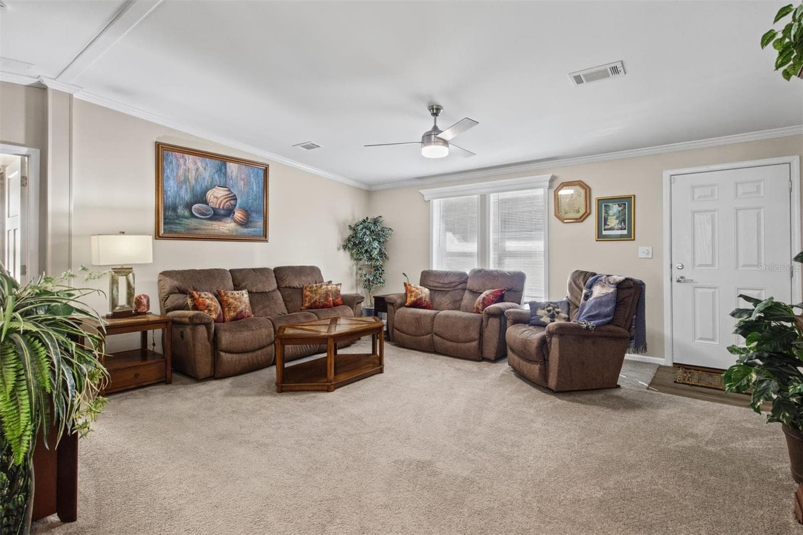 Manufactured Home at 2125 MYRTLE RD, LAKELAND, photo 6 of 47