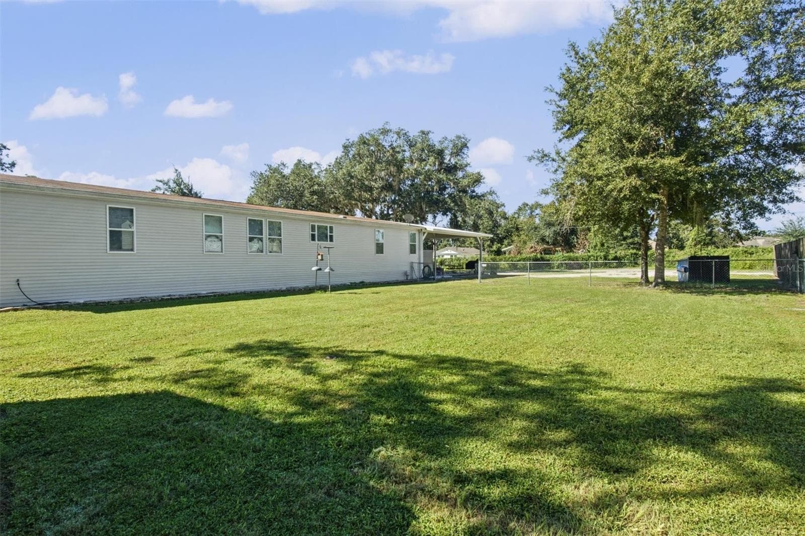 Manufactured Home at 2125 MYRTLE RD, LAKELAND, photo 35 of 47
