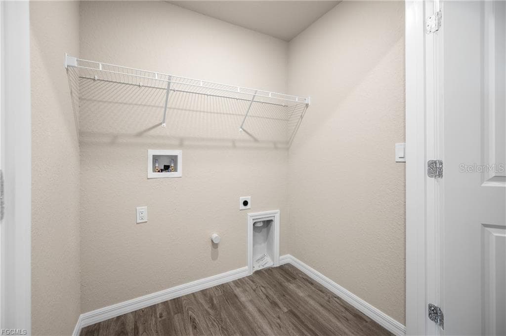 Single Family Residence at 2944 BELLEVILLE TER, NORTH PORT, photo 23 of 27