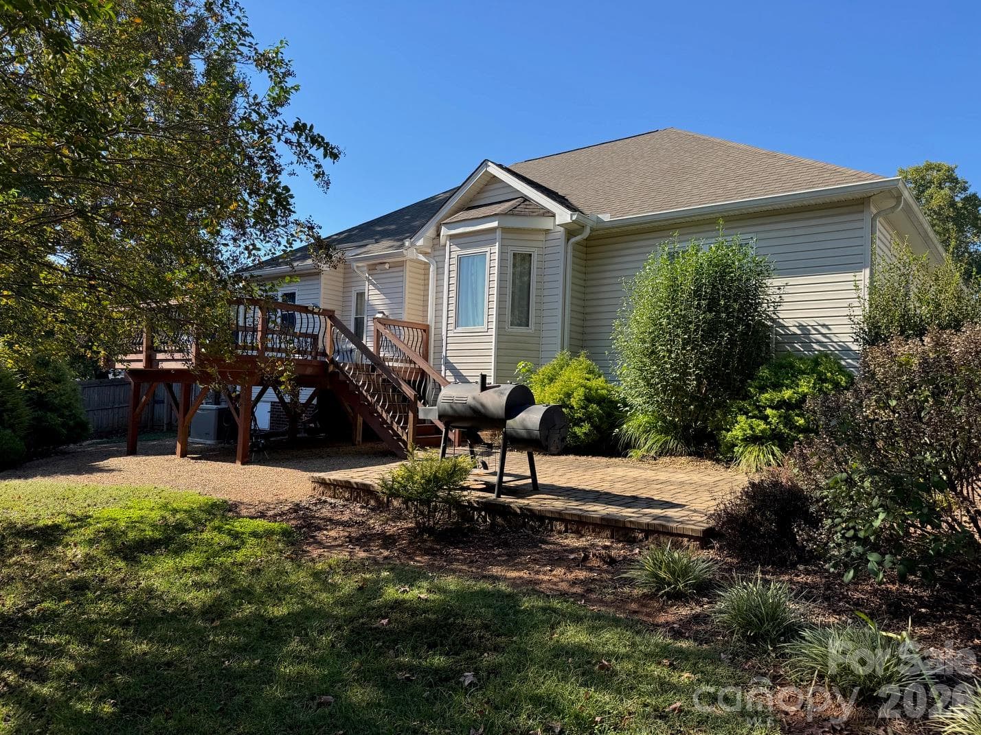 Single Family Residence at 204 Silver Birch Lane, Mount Holly, photo 2 of 17