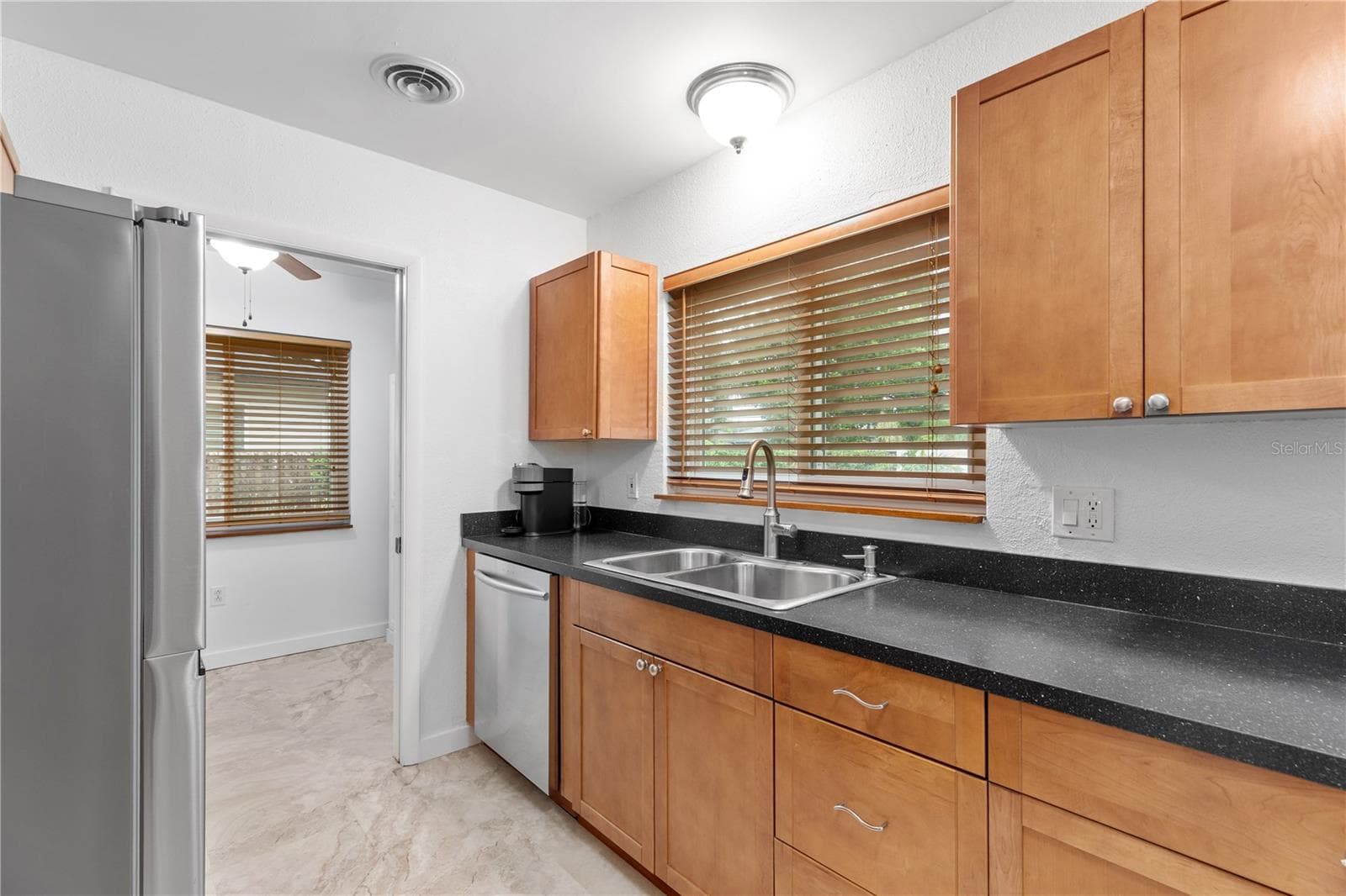 Kitchen - 1324 WHITACRE DR, CLEARWATER
