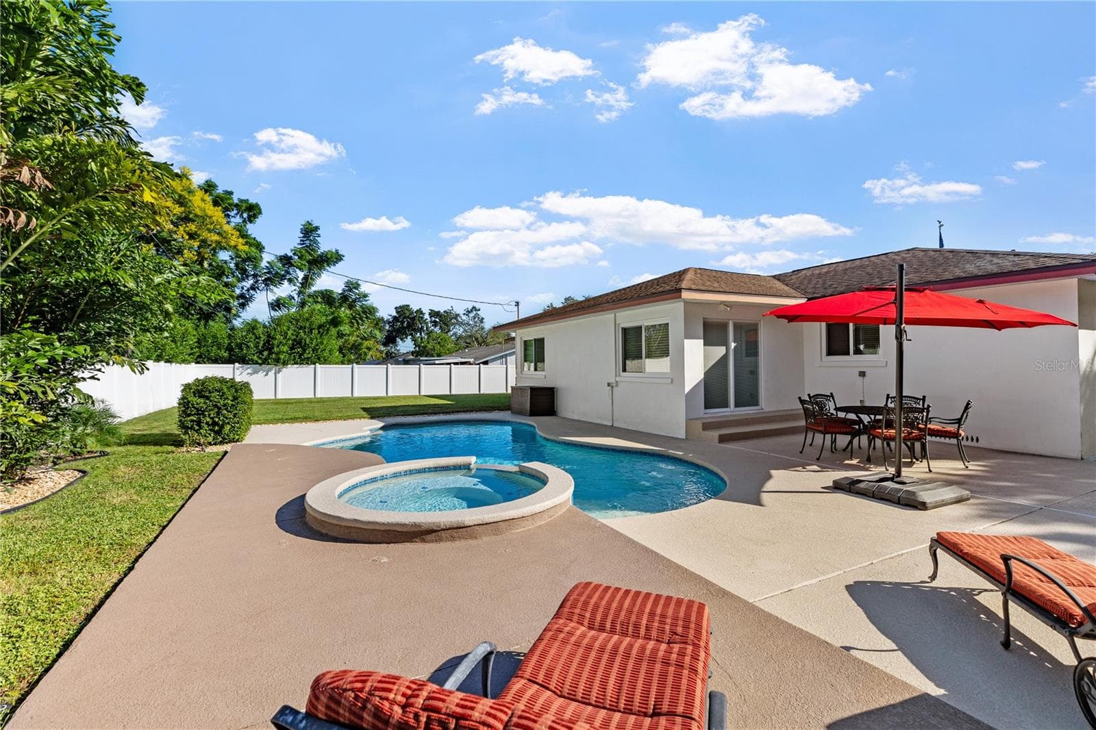 Pool in the backyard - 1324 WHITACRE DR, CLEARWATER