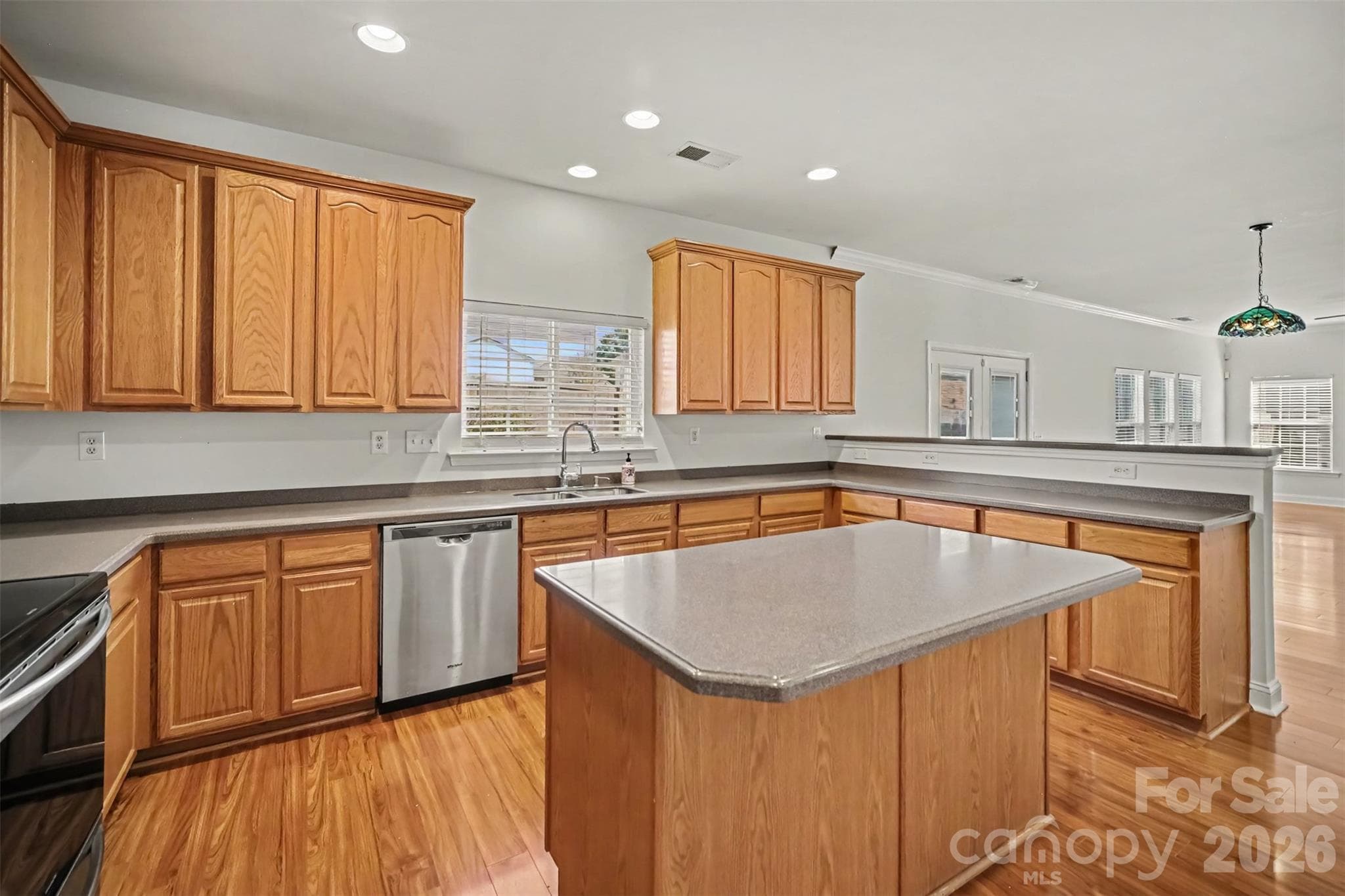 Single Family Residence at 10033 Markus Drive, Mint Hill, photo 16 of 40