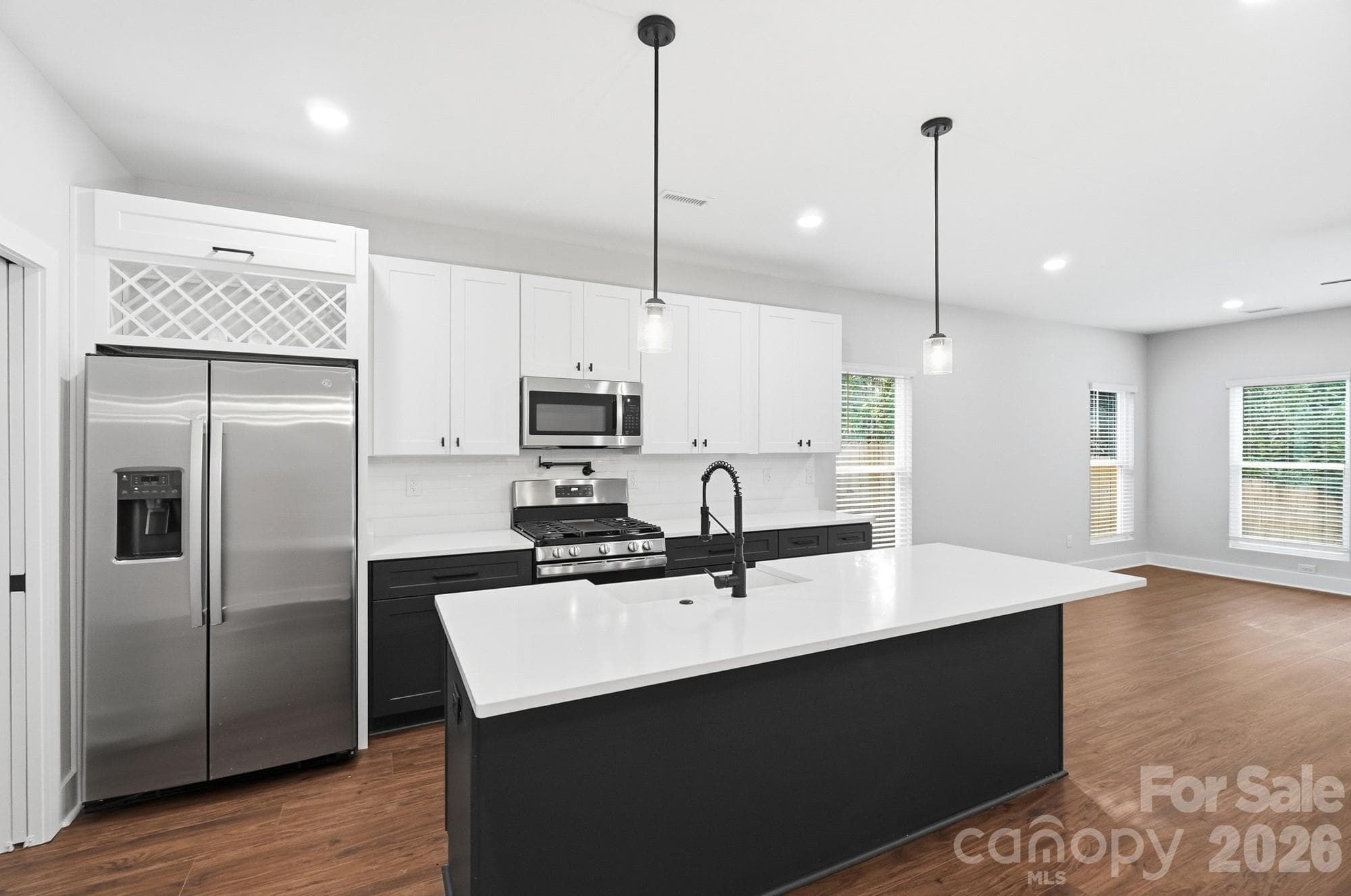 Single Family Residence at 3217 Credenza Road, Charlotte, photo 9 of 48