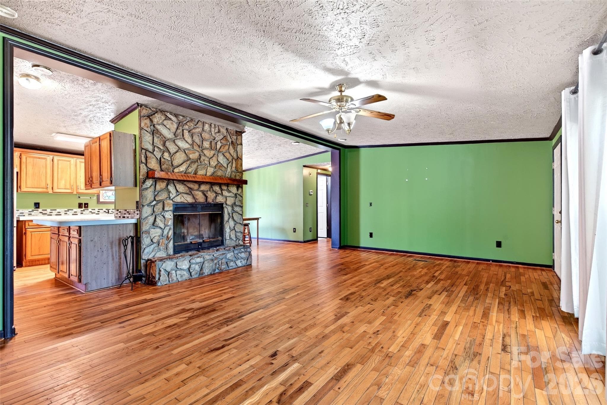 Single Family Residence at 1685 Arbuckle Road, Burnsville, photo 7 of 39