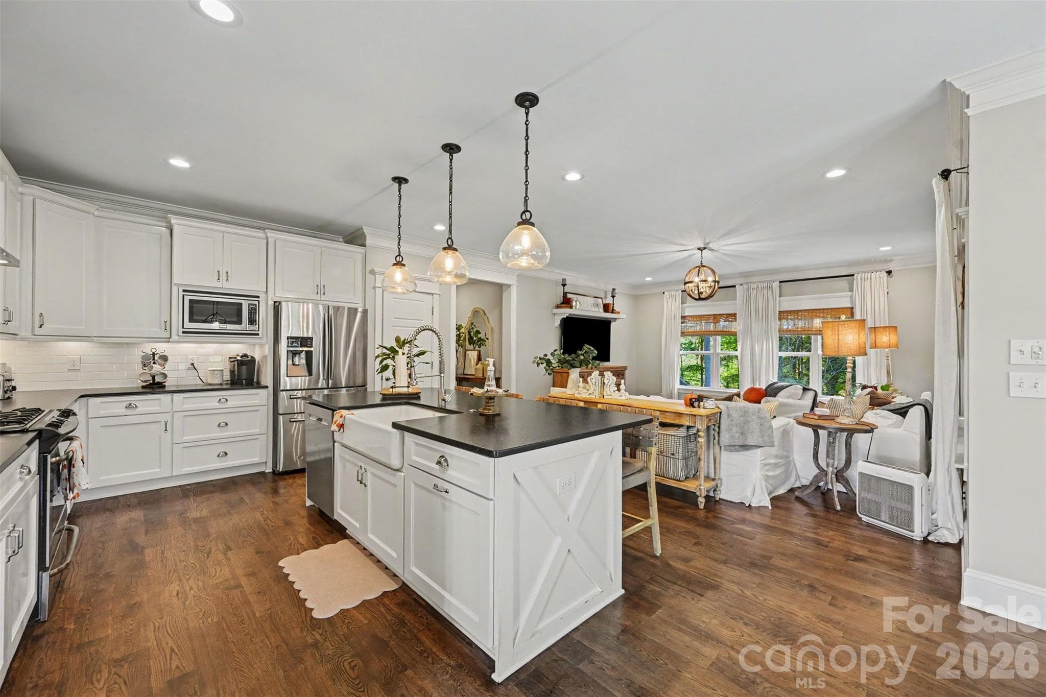Single Family Residence at 14438 Beatties Ford Road, Huntersville, photo 11 of 37