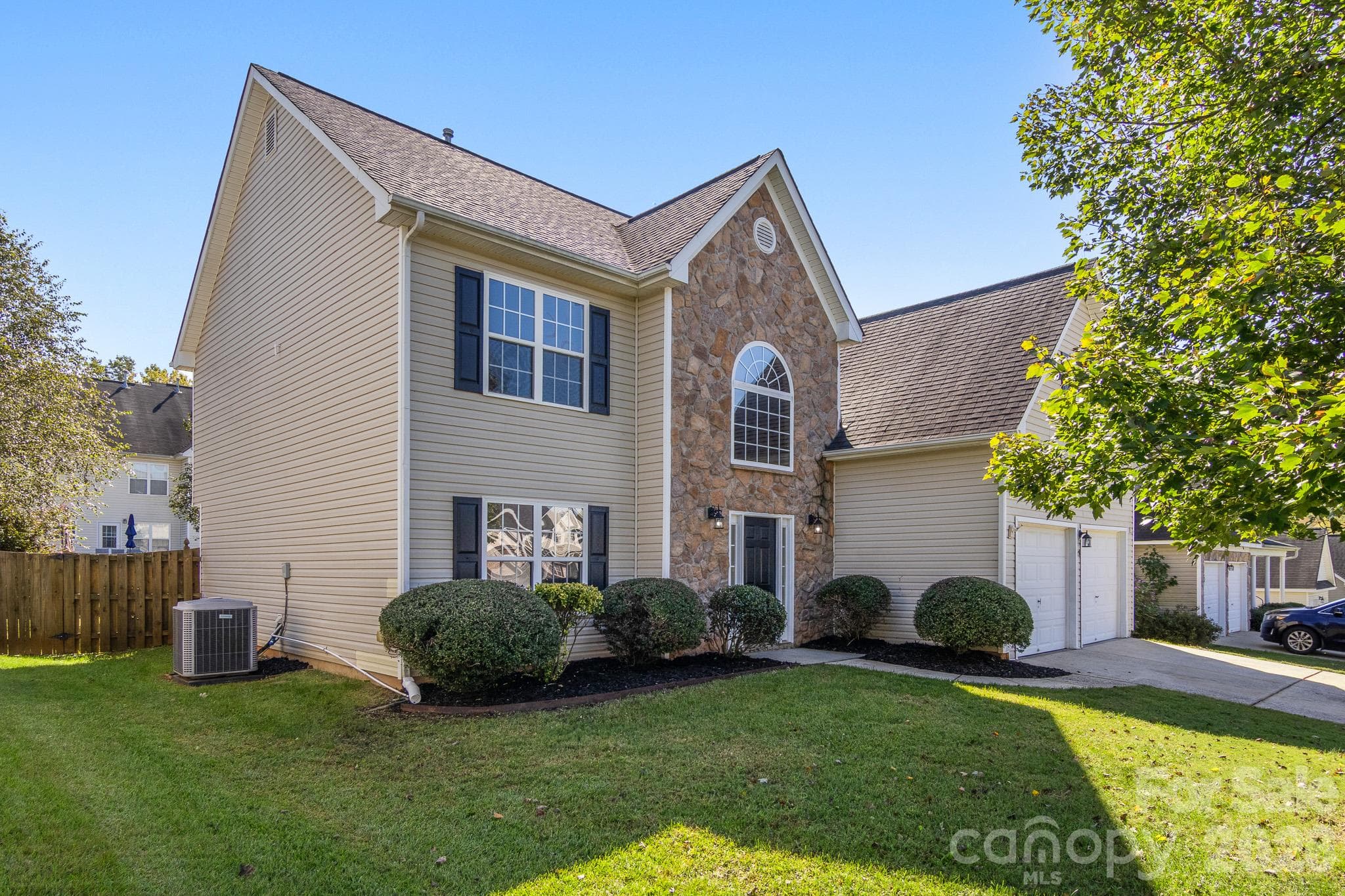 Single Family Residence at 175 Scanlon Road, Mooresville, photo 2 of 48