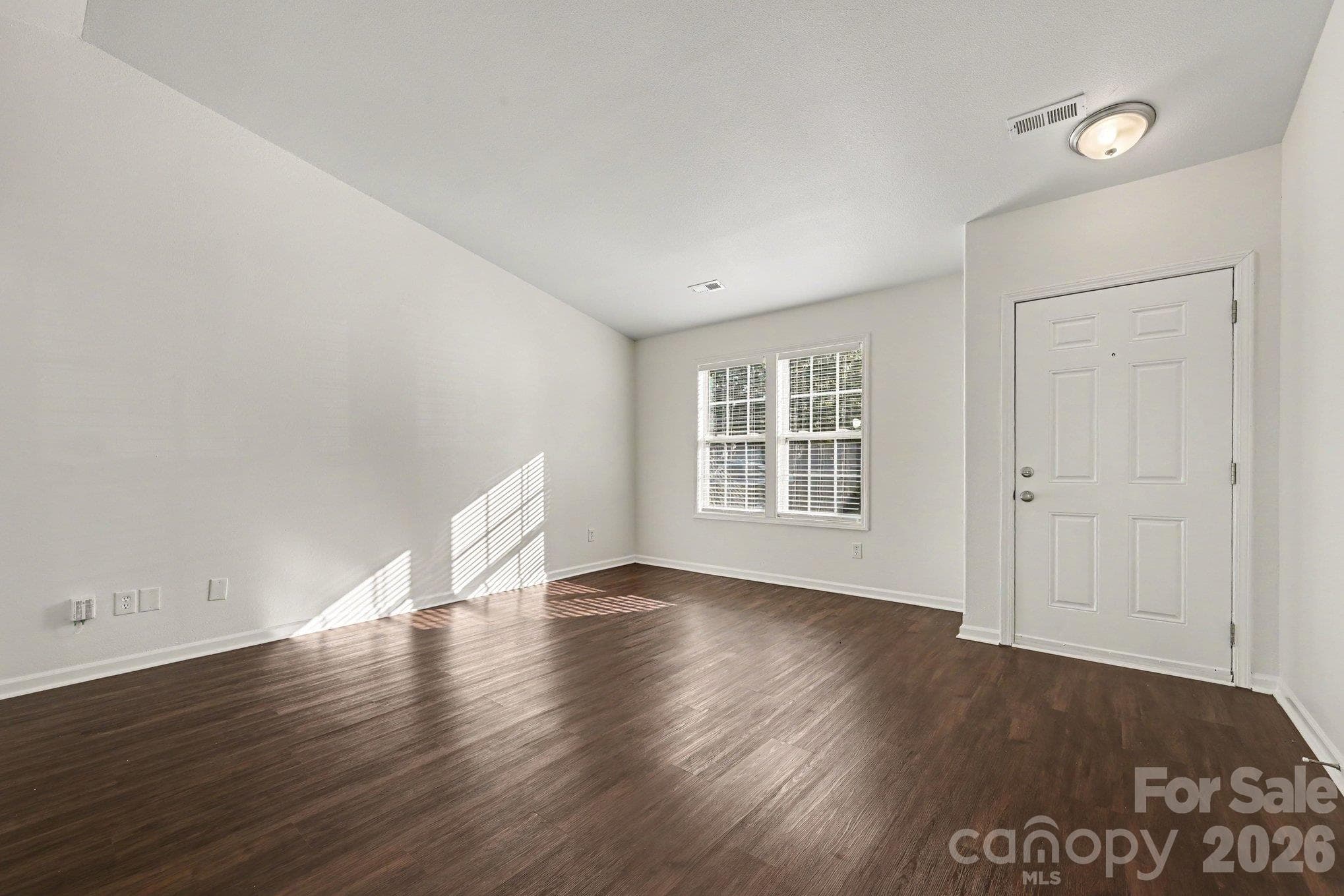 Single Family Residence at 10502 Glory Meadow Court, Charlotte, photo 2 of 16