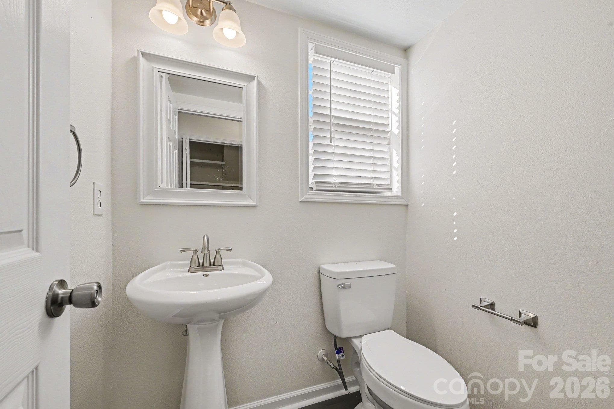Single Family Residence at 10502 Glory Meadow Court, Charlotte, photo 14 of 16