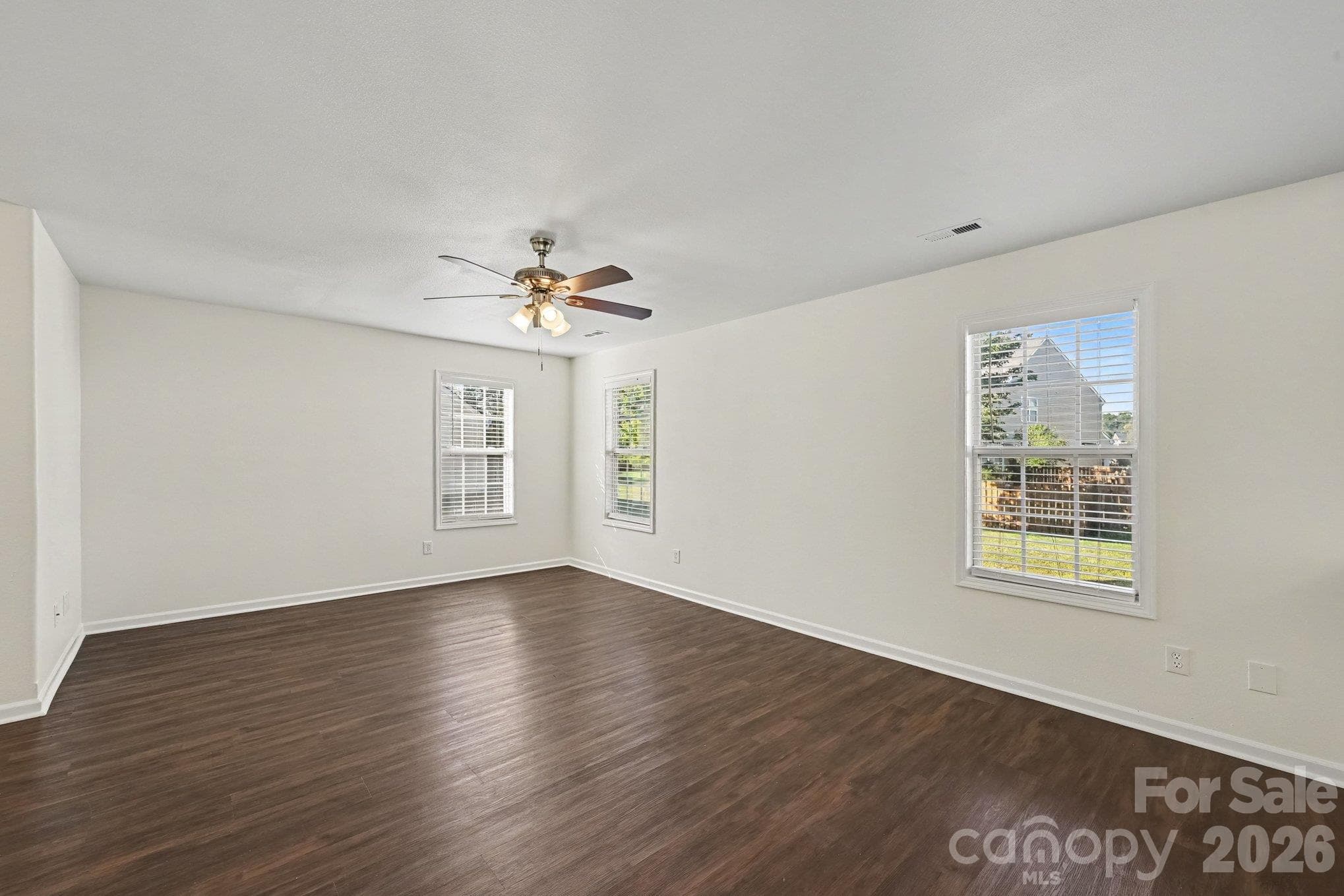 Single Family Residence at 10502 Glory Meadow Court, Charlotte, photo 10 of 16