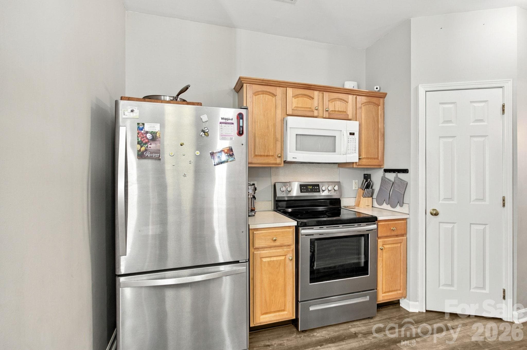 Single Family Residence at 6730 Reedy Creek Road, Charlotte, photo 14 of 48