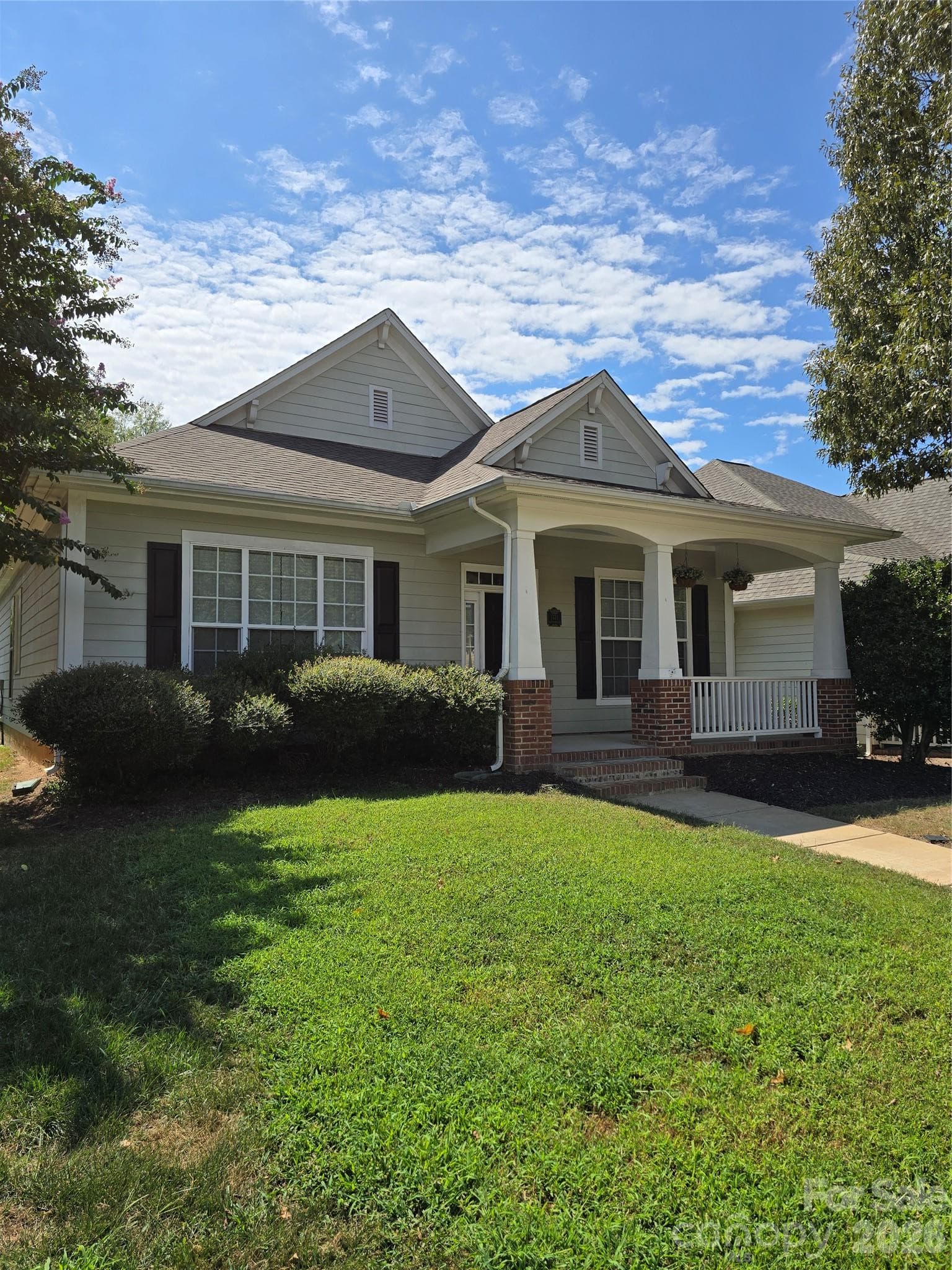 1121 Gainsborough Drive