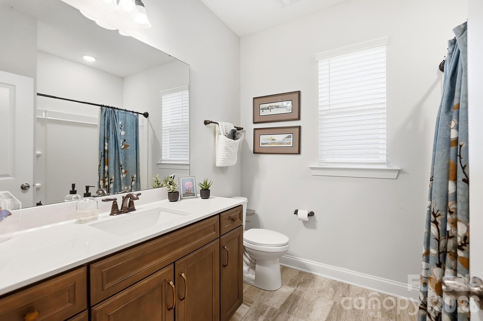 Second full bathroom - 2014 Old Evergreen Parkway, Indian Trail