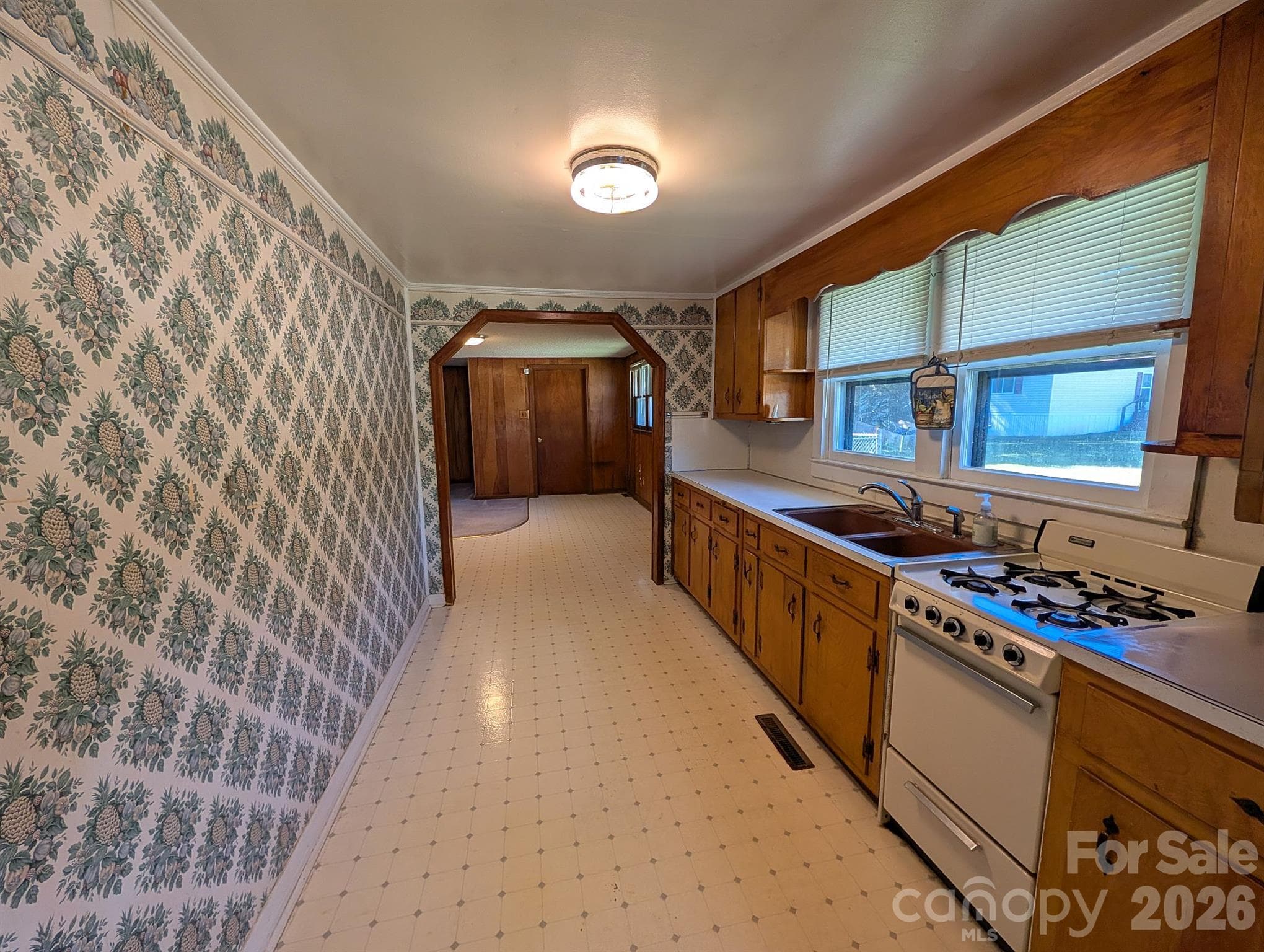 Single Family Residence at 4053 Roddey Road, Catawba, photo 12 of 55