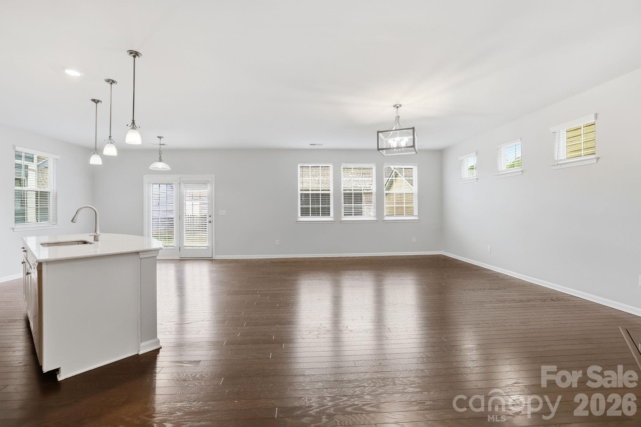 Single Family Residence at 8123 Cornhill Avenue, Charlotte, photo 14 of 37