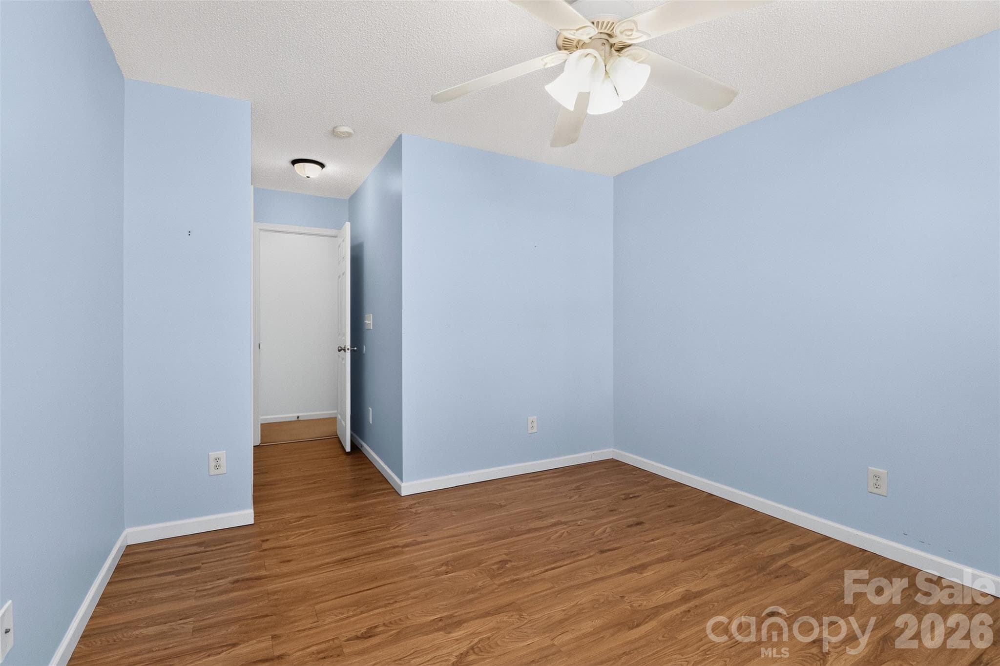 Townhouse at 16931 Greenlawn Hills Court, Charlotte, photo 15 of 34