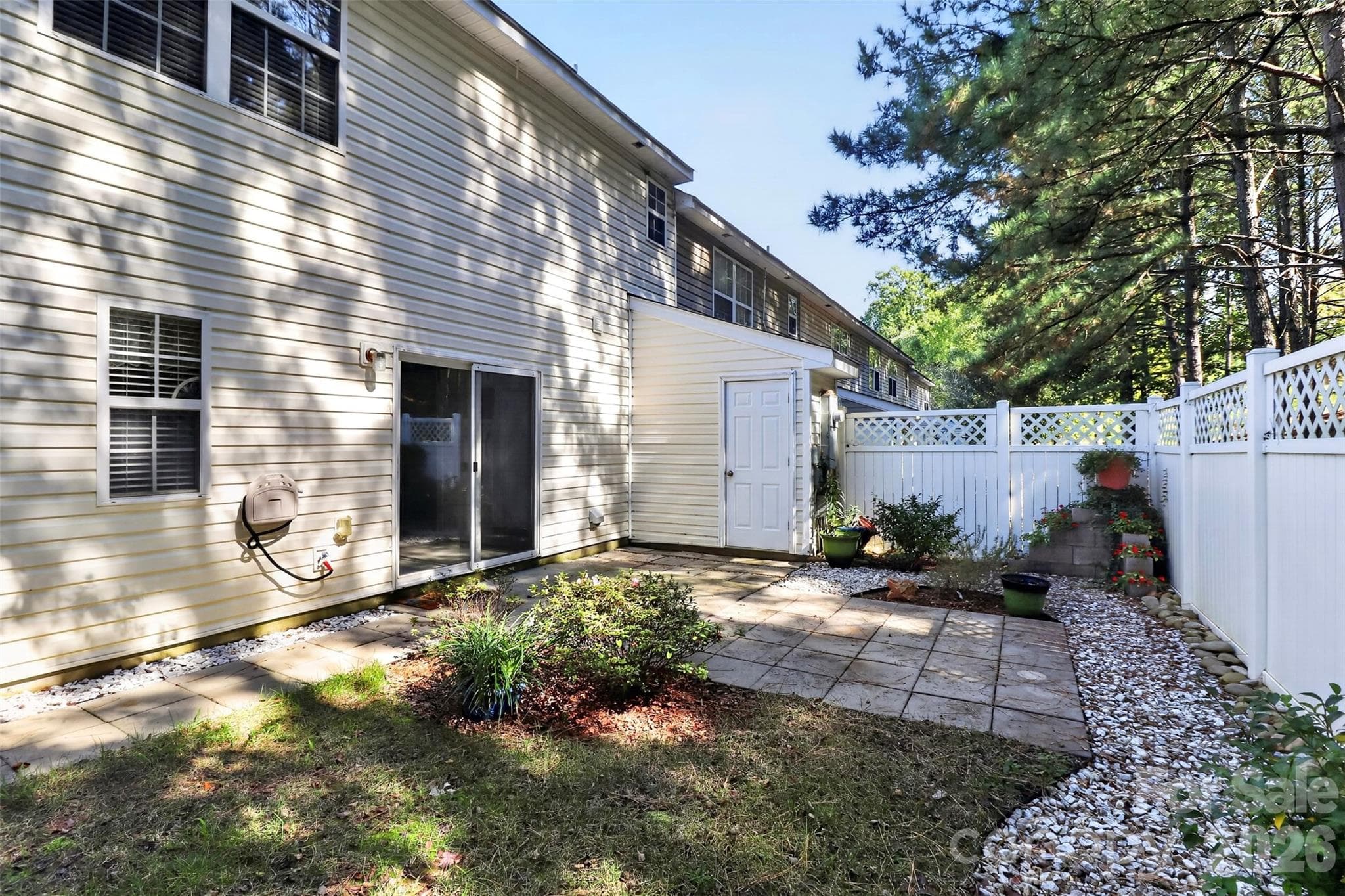 Townhouse at 16931 Greenlawn Hills Court, Charlotte, photo 32 of 34