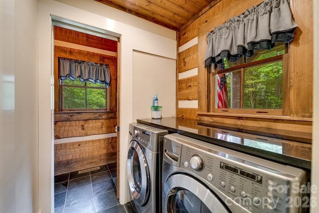 Single Family Residence at 246 Fiddle And A Bow Lane, Sylva, photo 21 of 47