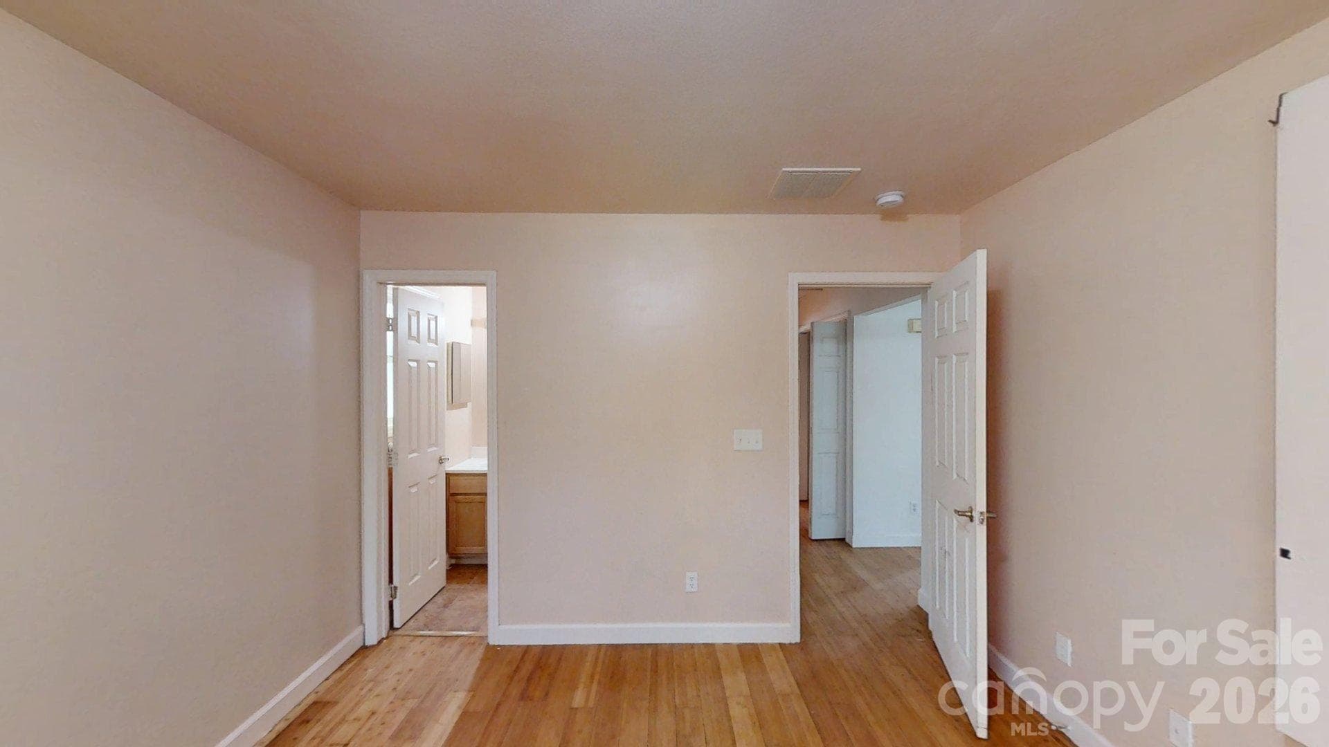 Condominium at 121 Merchant Street, Asheville, photo 10 of 39