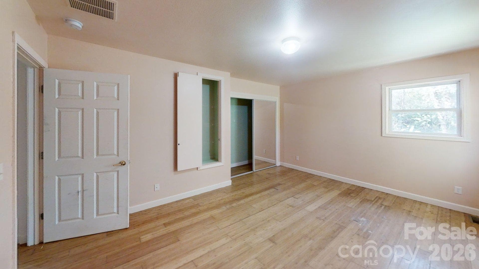 Condominium at 121 Merchant Street, Asheville, photo 13 of 39