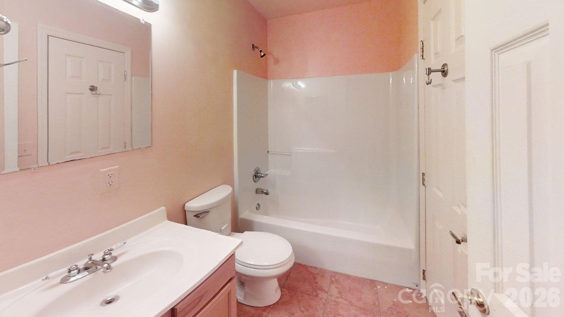 Condominium at 121 Merchant Street, Asheville, photo 21 of 39