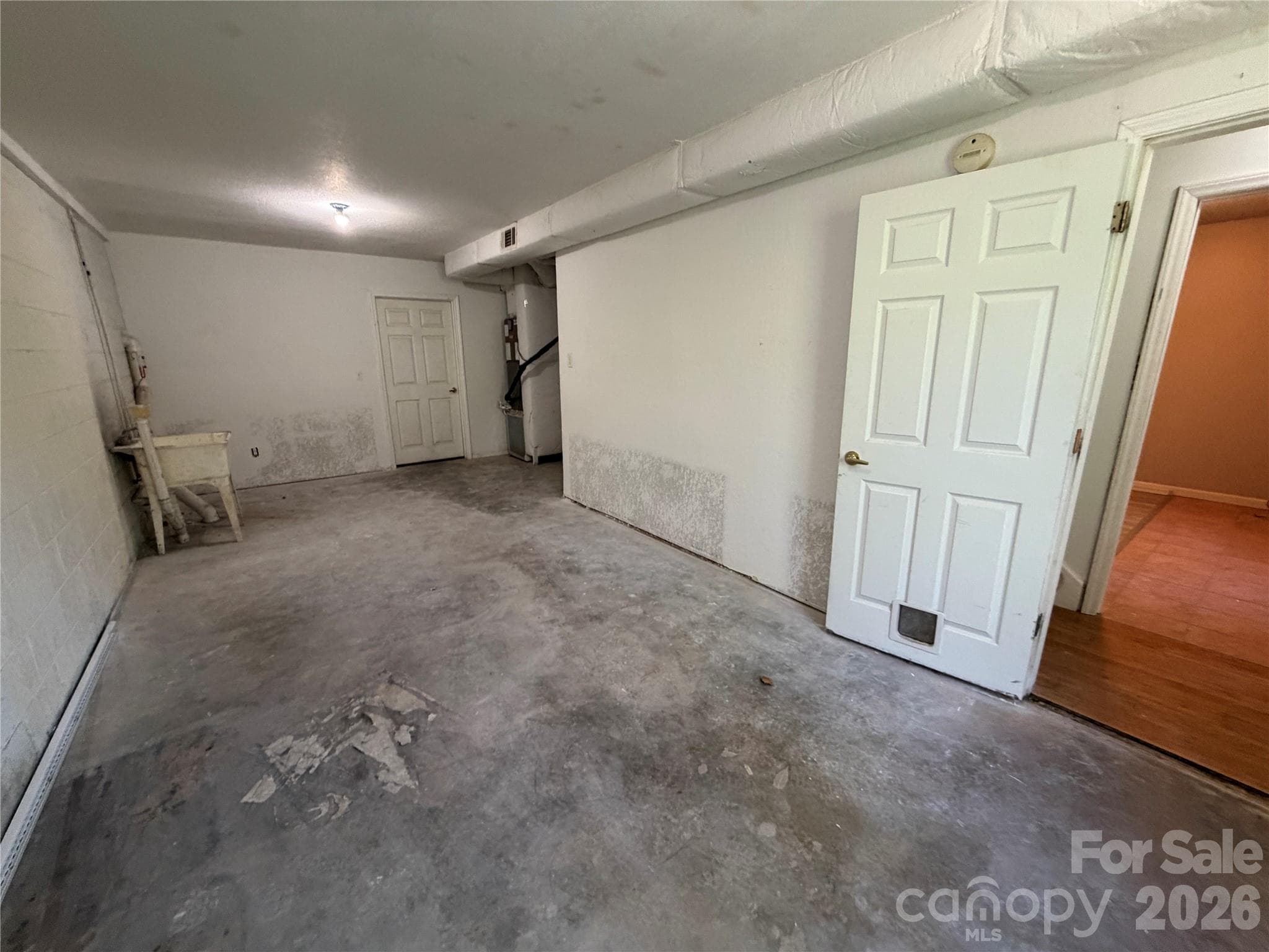 Condominium at 121 Merchant Street, Asheville, photo 32 of 39